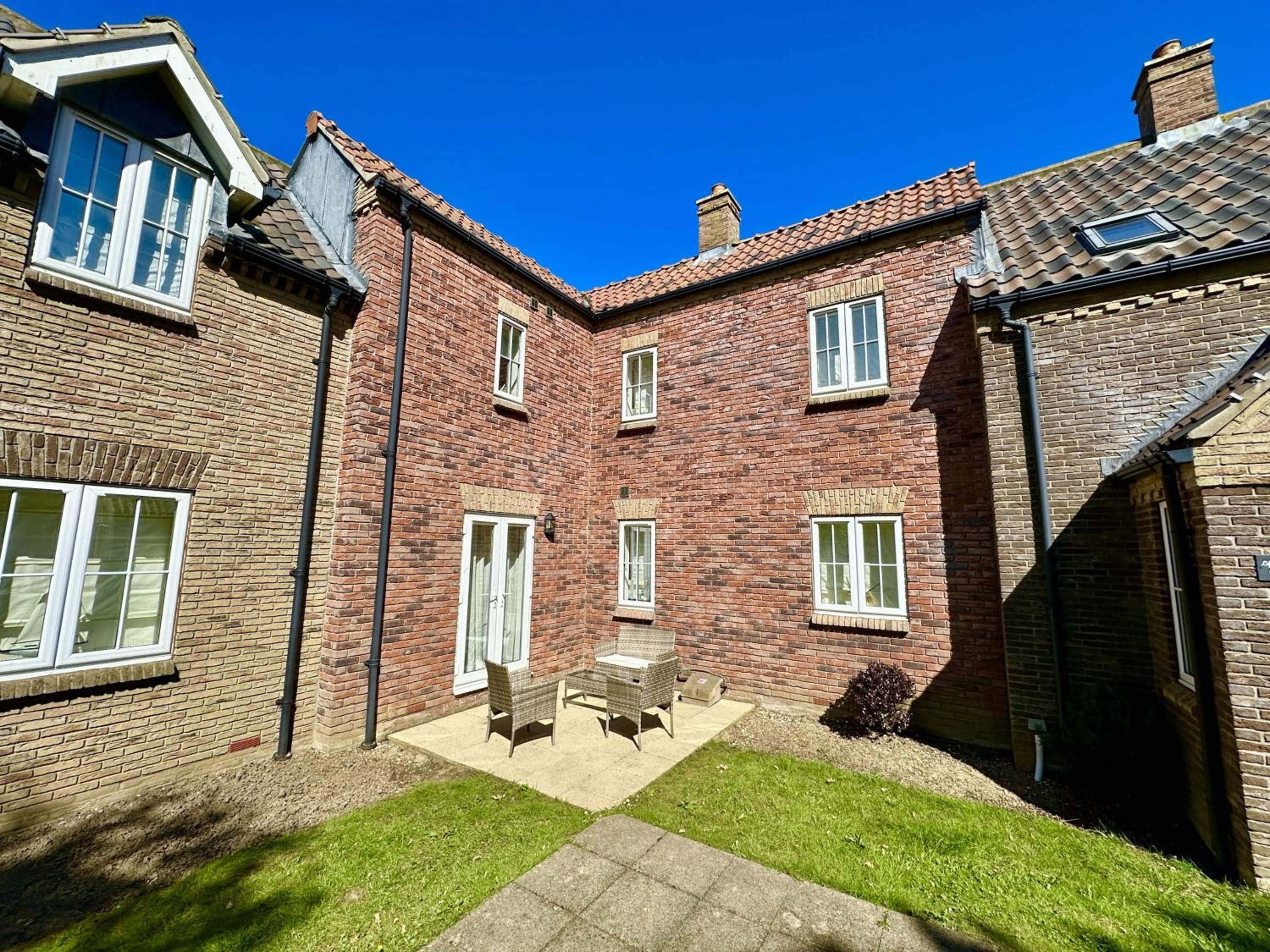 Seasalt Cottage - Part of the The Bay Filey Holiday Village with pool, gym and direct beach access, pub, restaurant, tennis and meadows walks