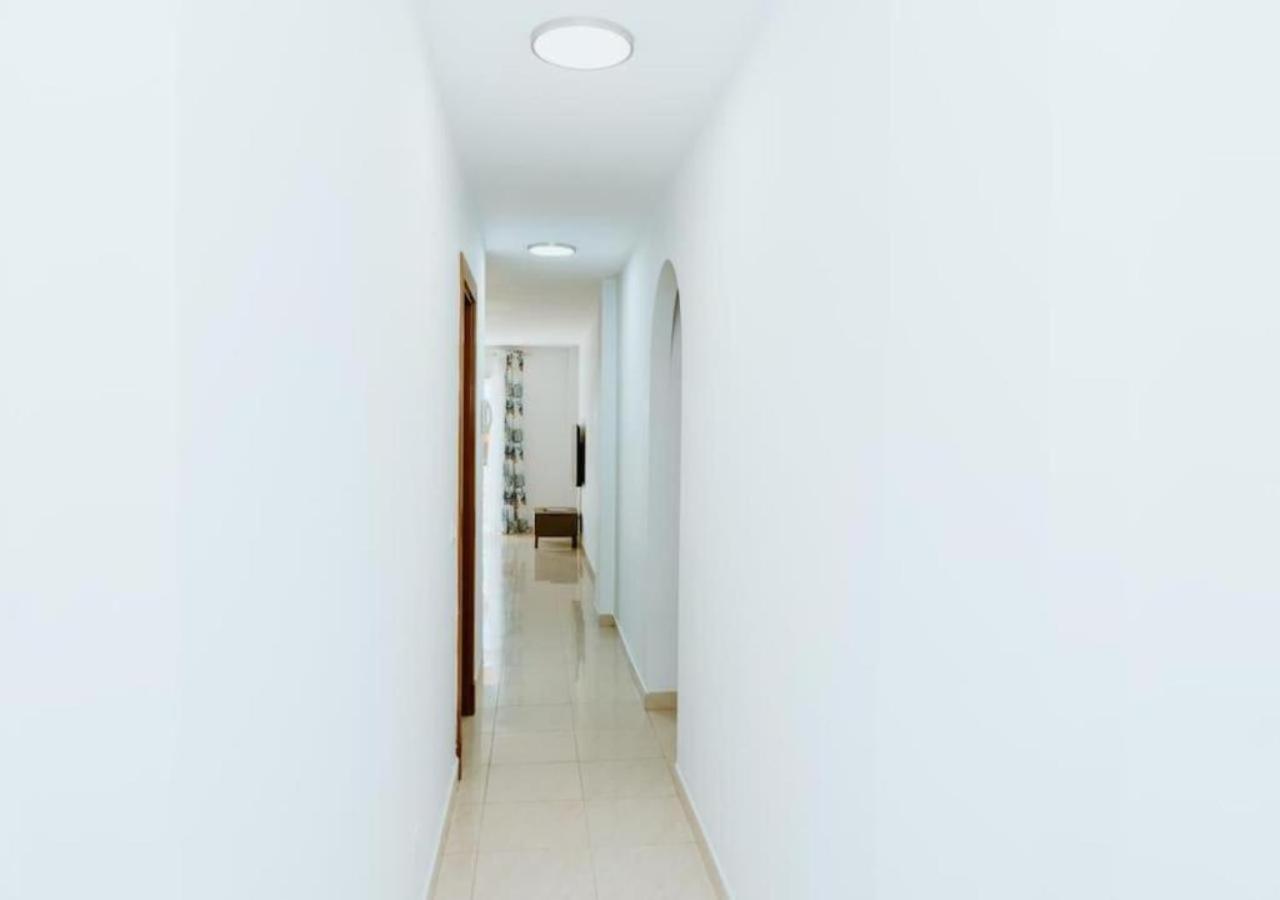 Seaview 2 Bedroom Condo Play Paraiso pool & Wifi in Costa Adeje