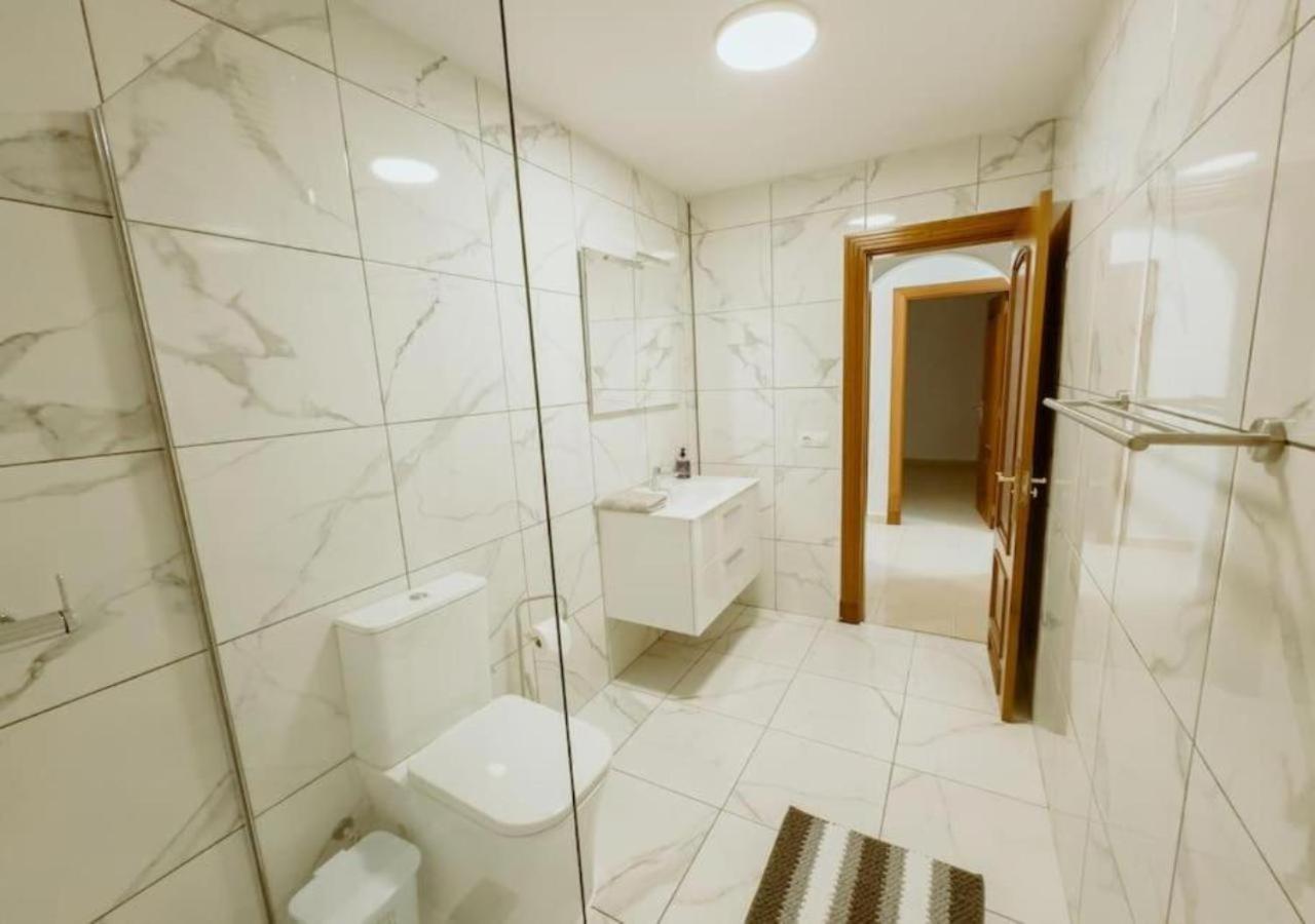 Seaview 2 Bedroom Condo Play Paraiso pool & Wifi in Costa Adeje