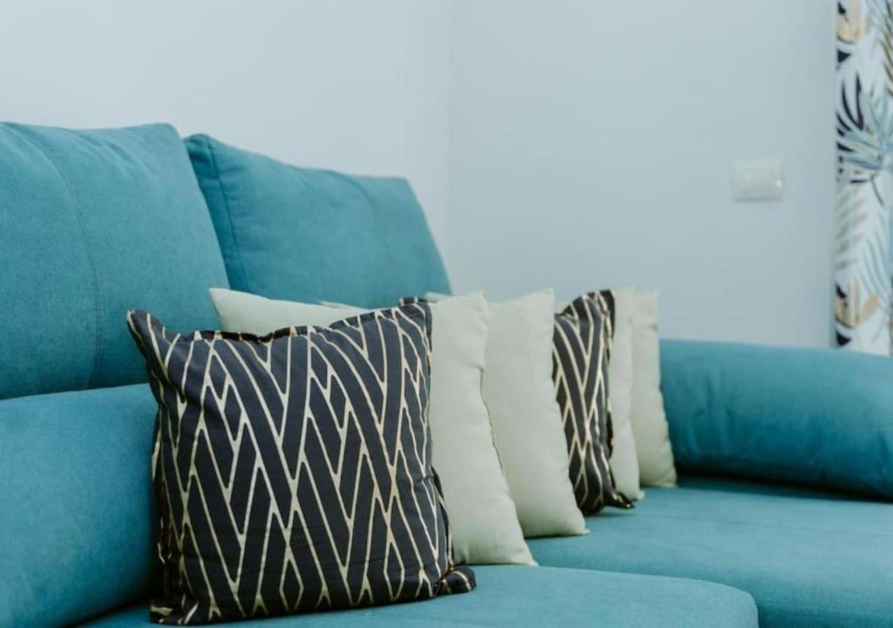 Seaview 2 Bedroom Condo Play Paraiso pool & Wifi in Costa Adeje