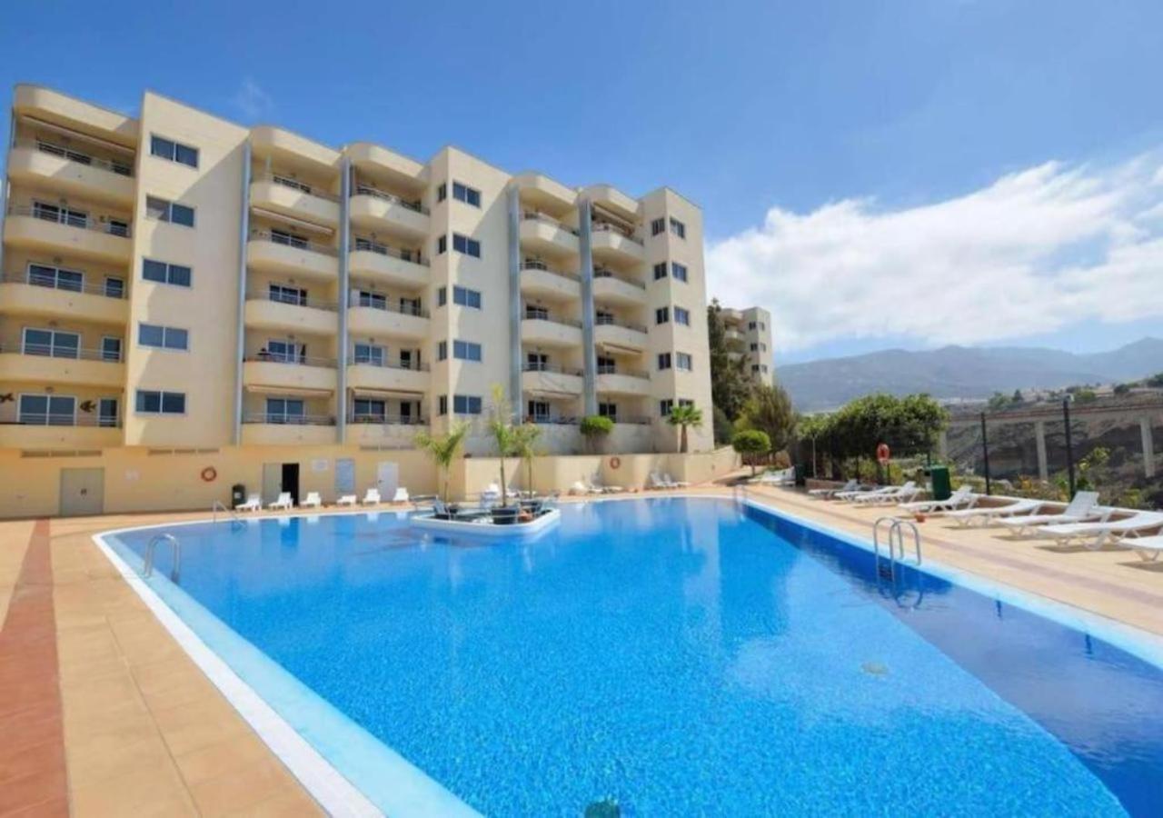 Seaview 2 Bedroom Condo Play Paraiso pool & Wifi in Costa Adeje