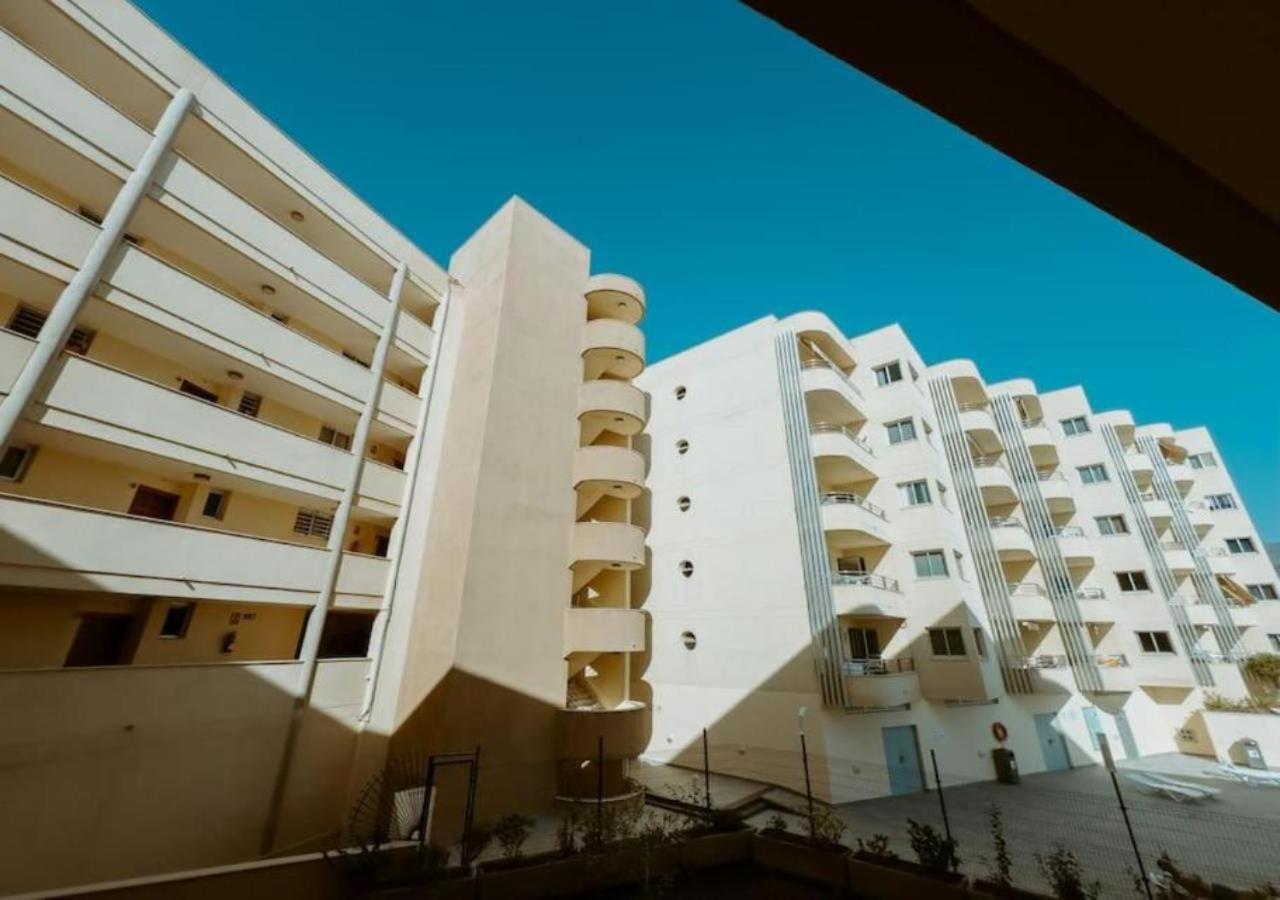Seaview 2 Bedroom Condo Play Paraiso pool & Wifi in Costa Adeje