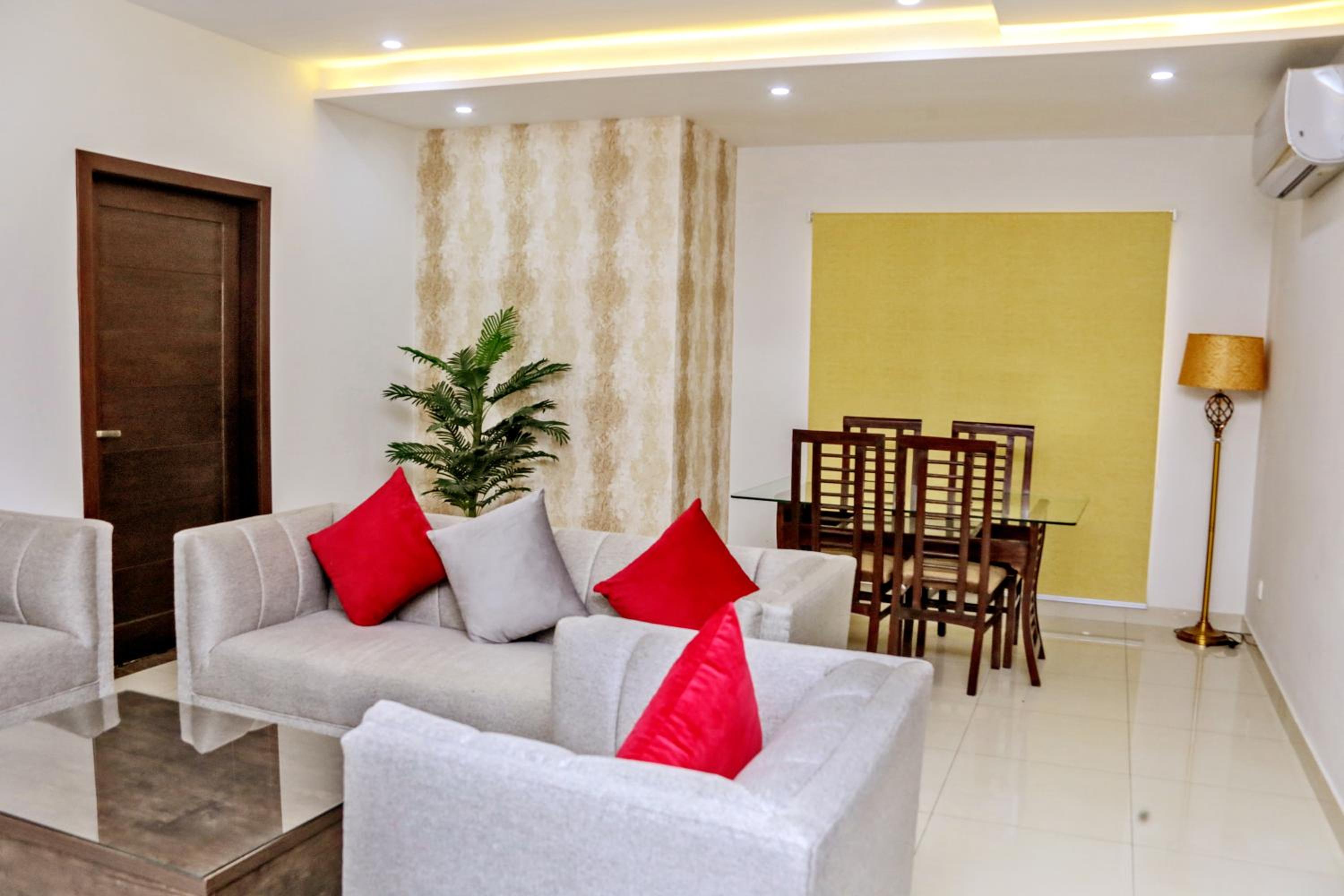 Gulberg Suites