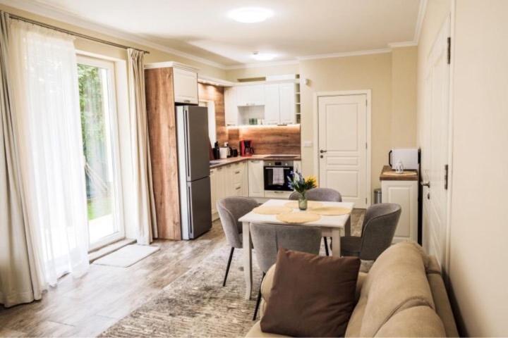 Garden Apartment Fichoza 2 - 80m from the sea