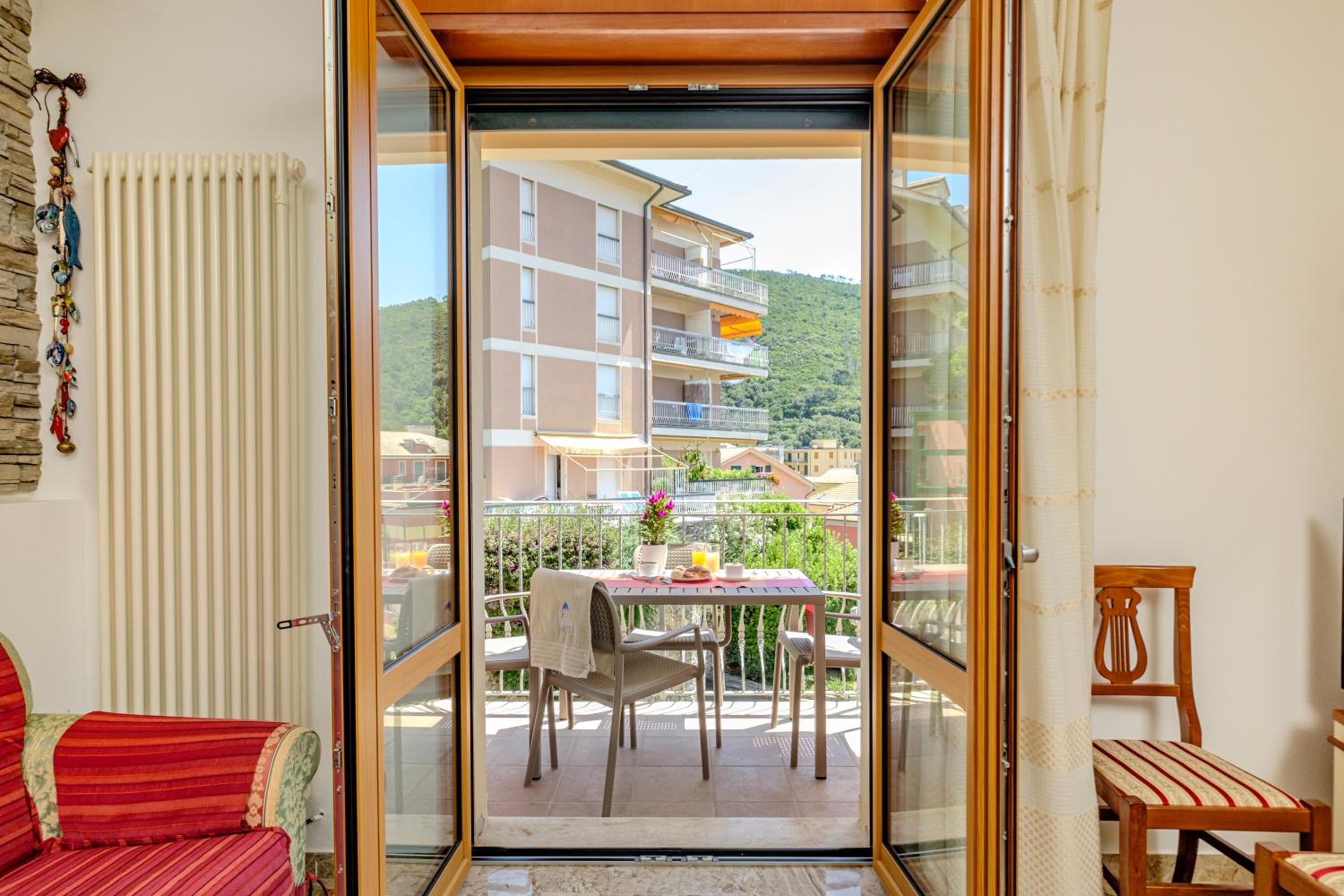 Kriss Apartments