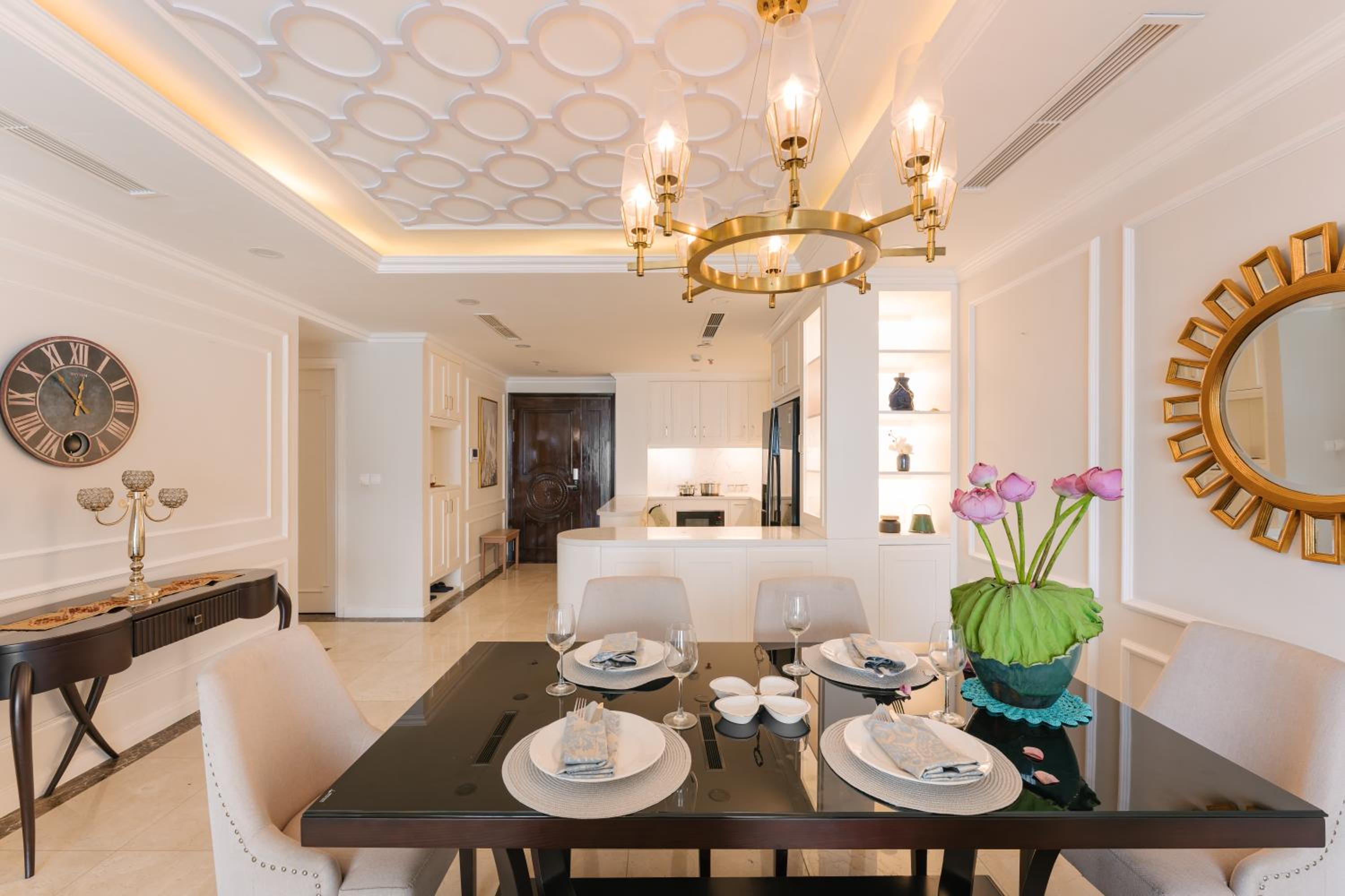 D'LEROI SOLEIL- TAY HO- NEAR WESTLAKE IN HA Noi