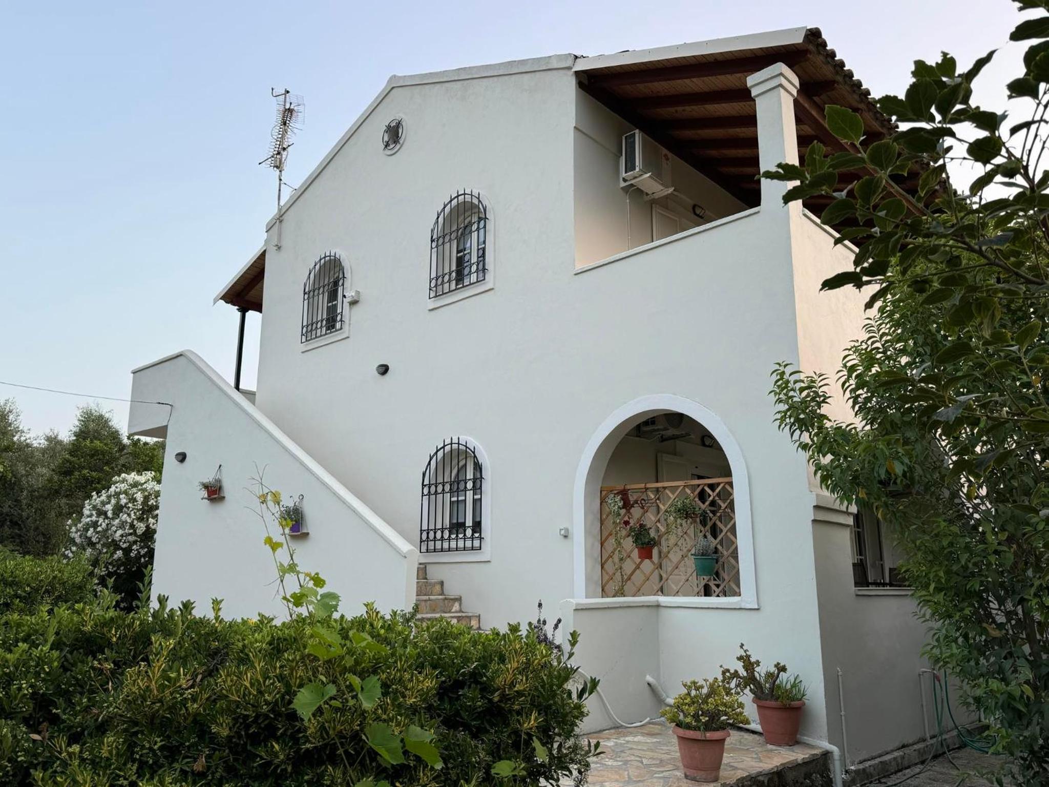 Kouros apartments