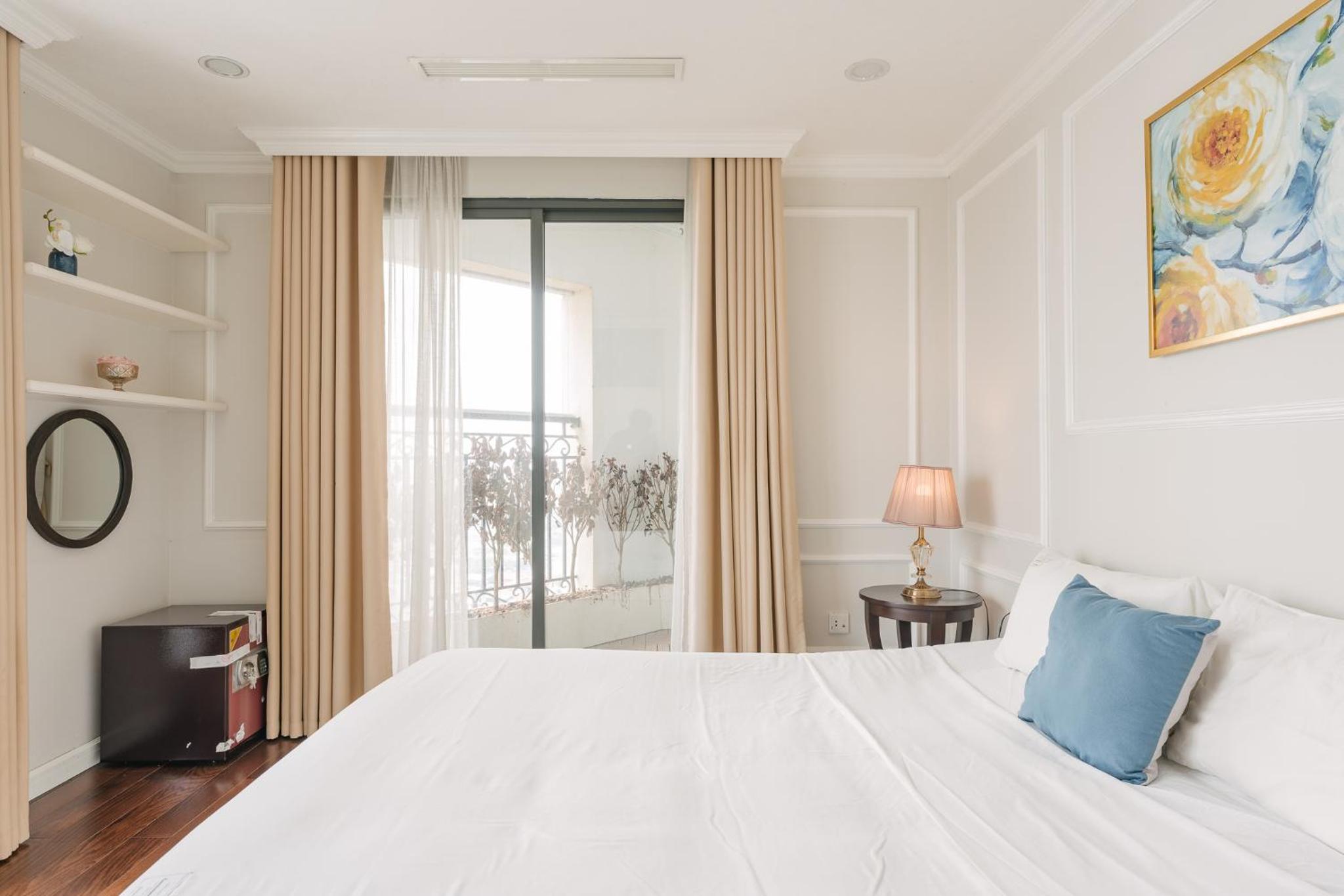 D'LEROI SOLEIL- TAY HO- NEAR WESTLAKE IN HA Noi