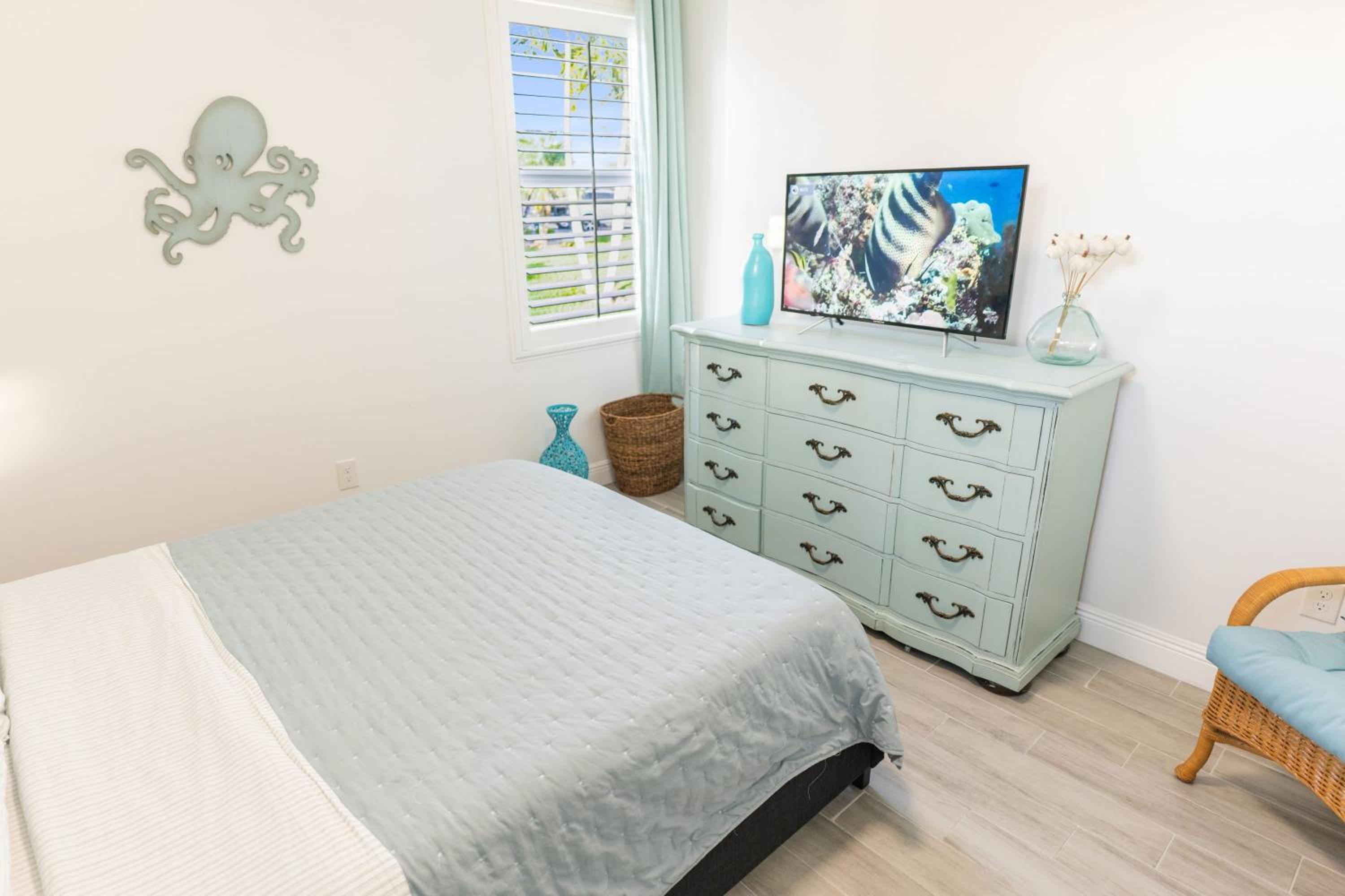 Pineapple Beach House - 10 min to Jensen beach view 4