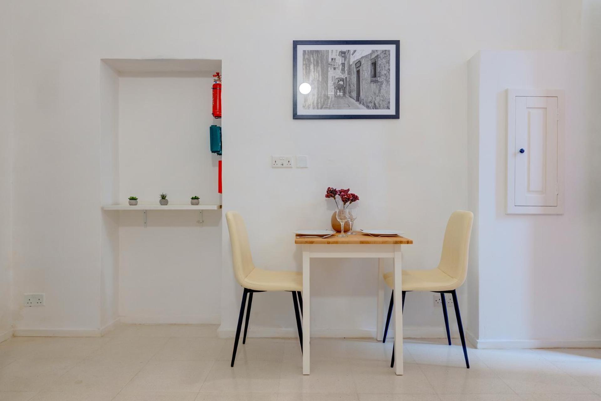 Trendy 1 Bedroom in the Heart of Valletta view 3