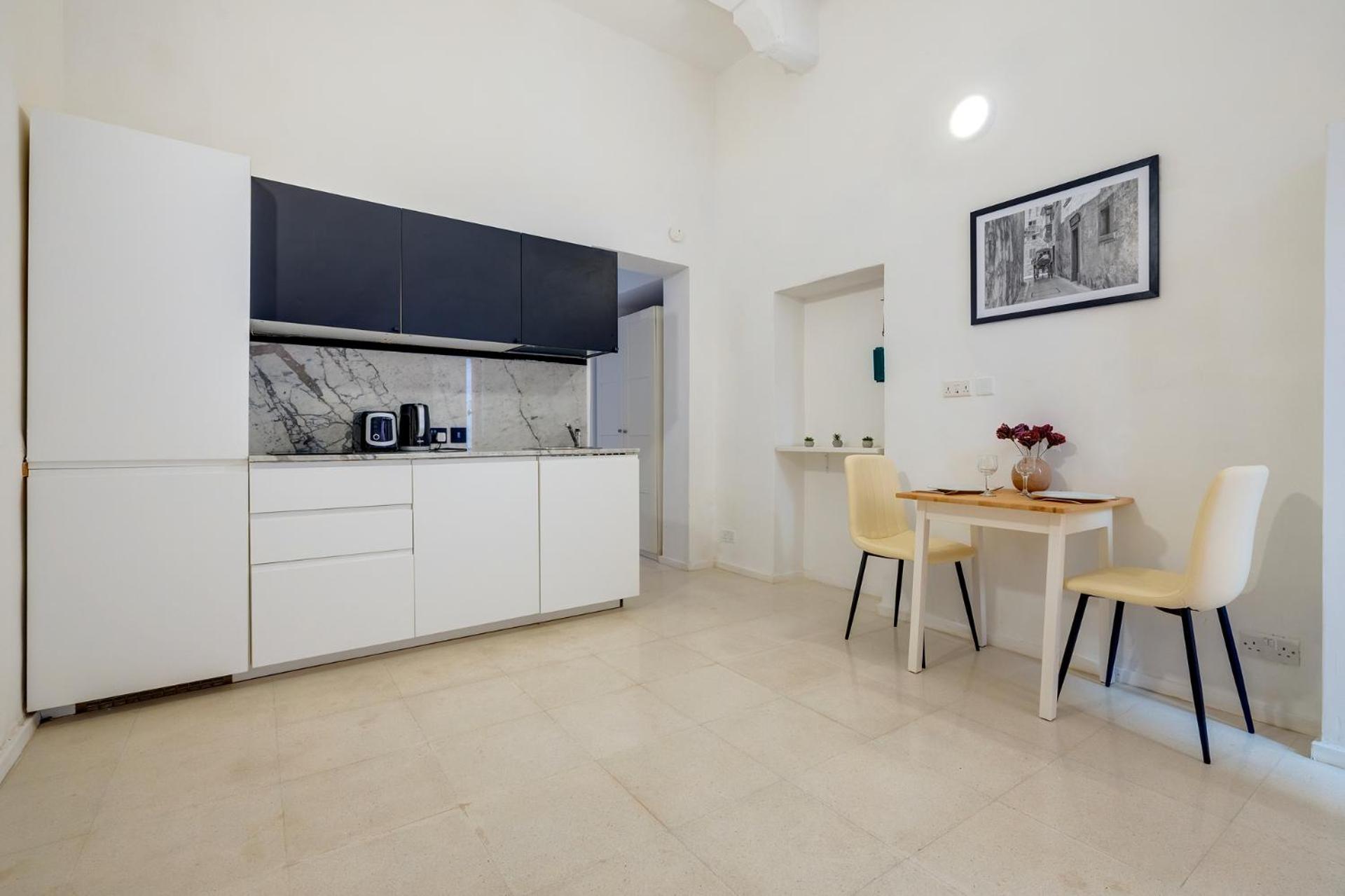 Trendy 1 Bedroom in the Heart of Valletta view 4