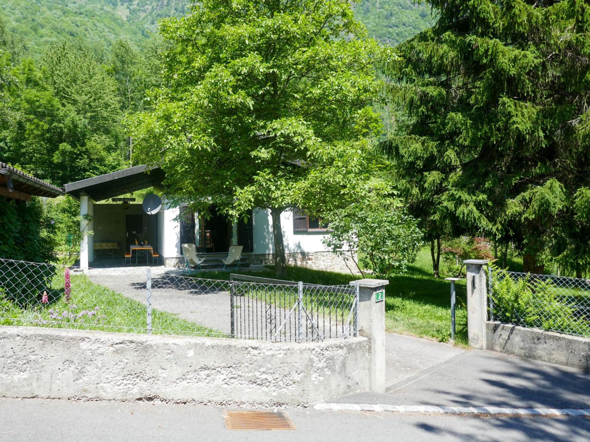 Holiday Home Chalet Al Portic by Interhome