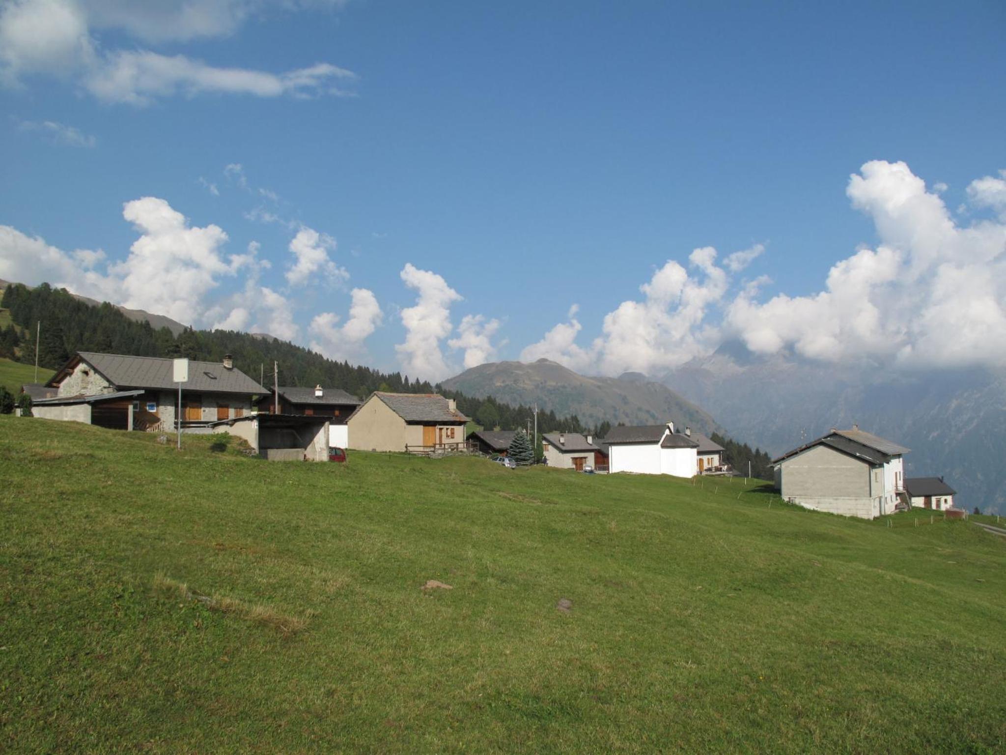 Holiday Home Chalet Al Portic by Interhome