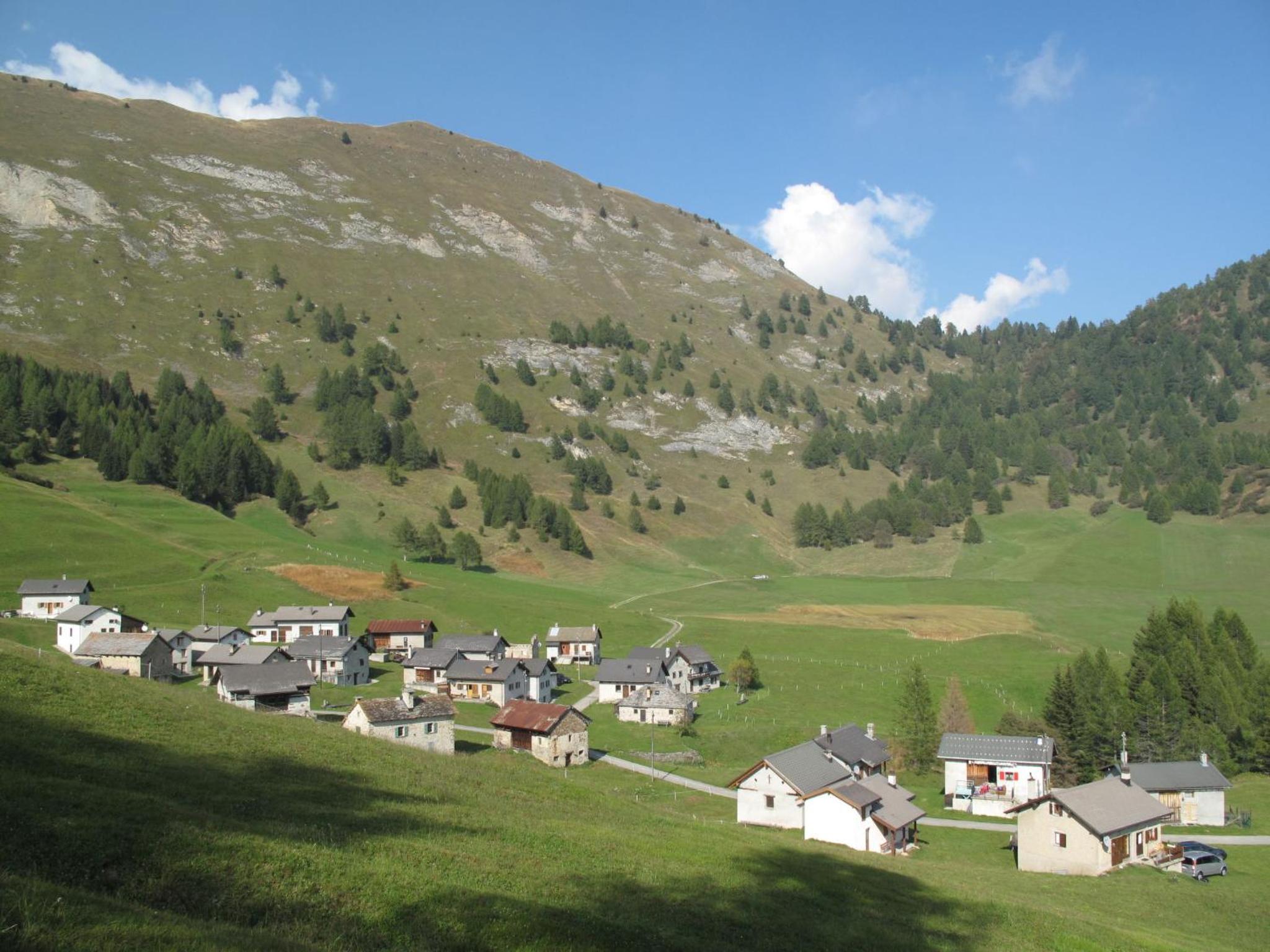 Holiday Home Chalet Al Portic by Interhome