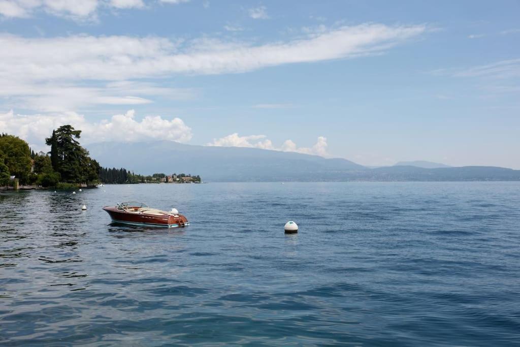 Casa Dante Lake Front Apartment view 5