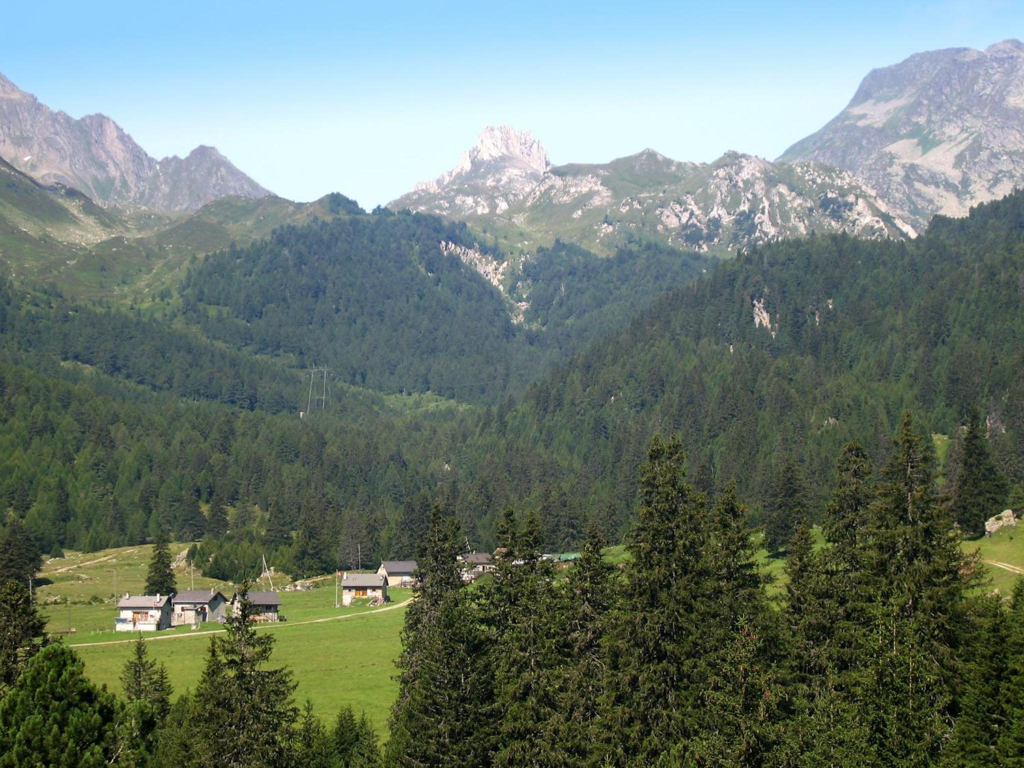 Holiday Home Chalet Al Portic by Interhome
