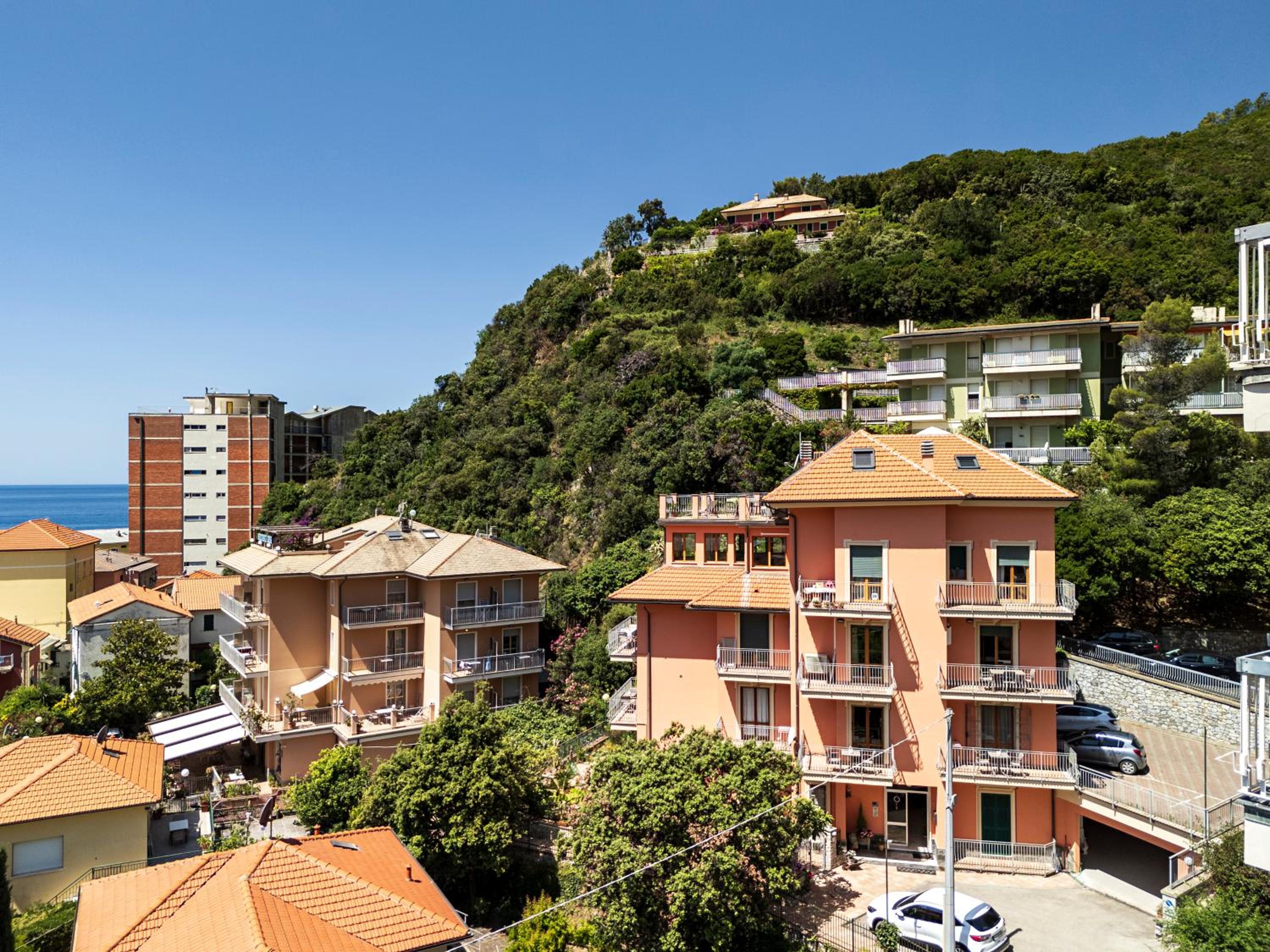 Kriss Apartments