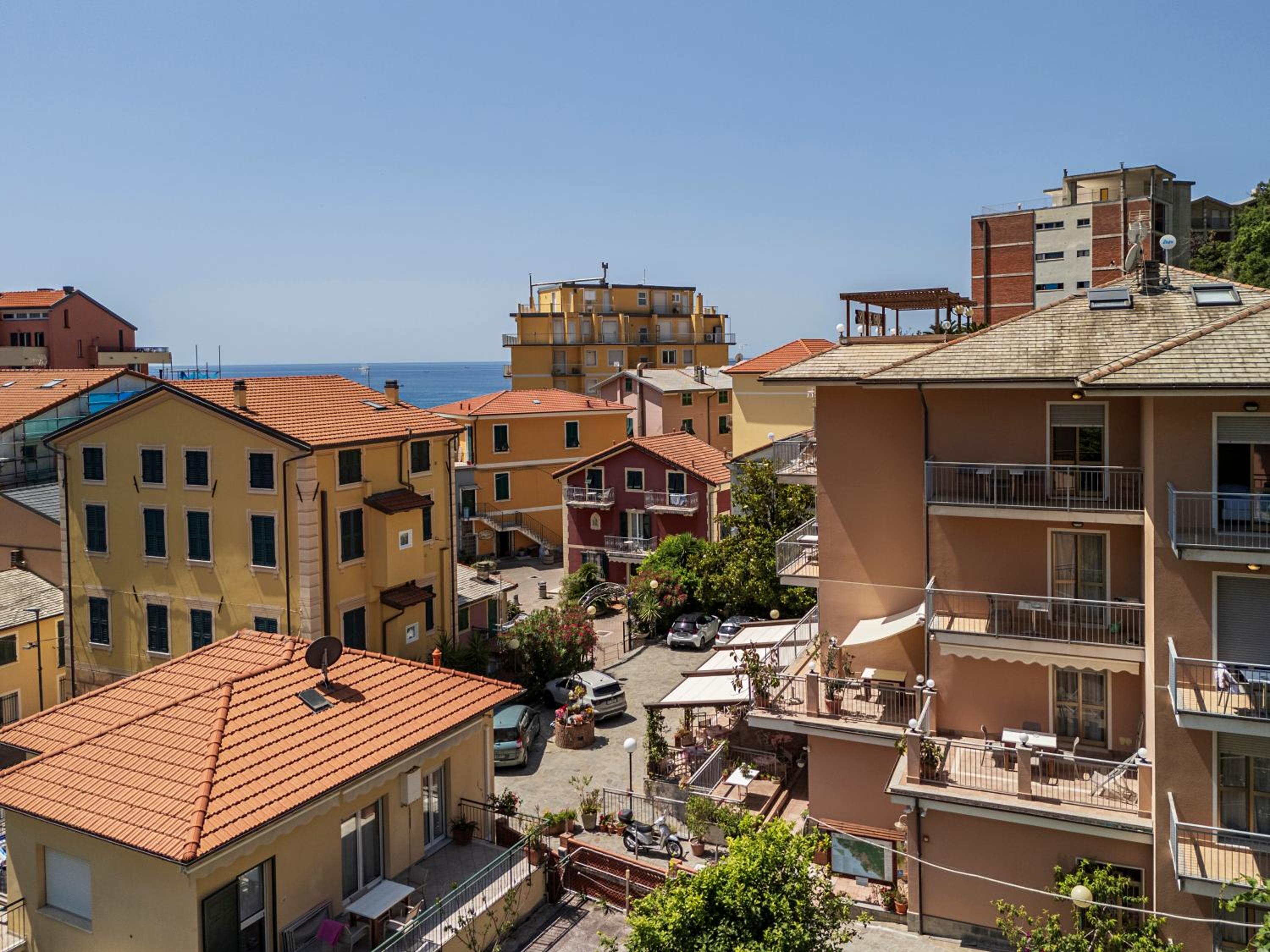 Kriss Apartments