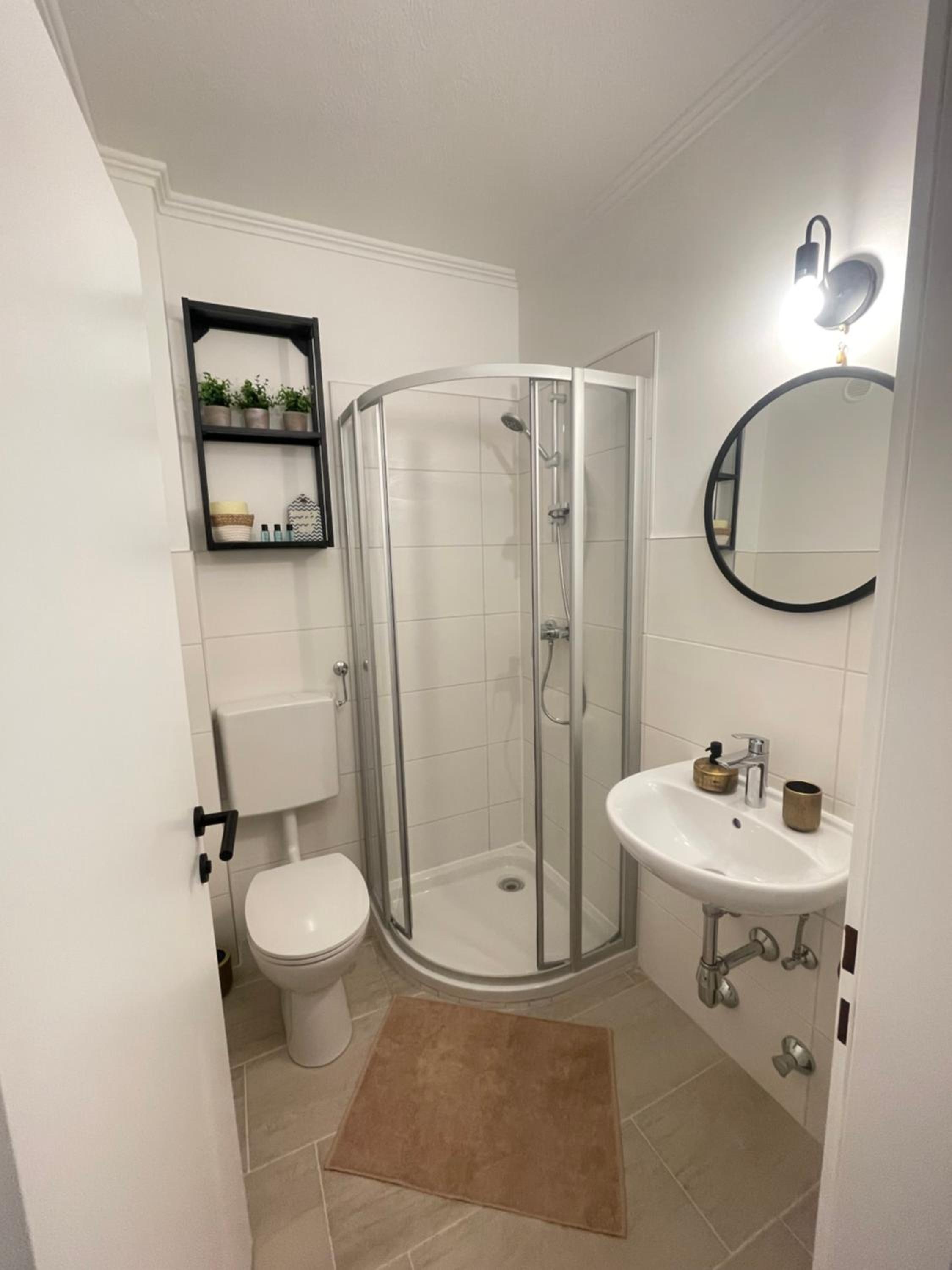 APARTMENT KLAGENFURT Villa Frank No1 - Free Parking, Air Conditioning, Smart-TV & Self Check-in
