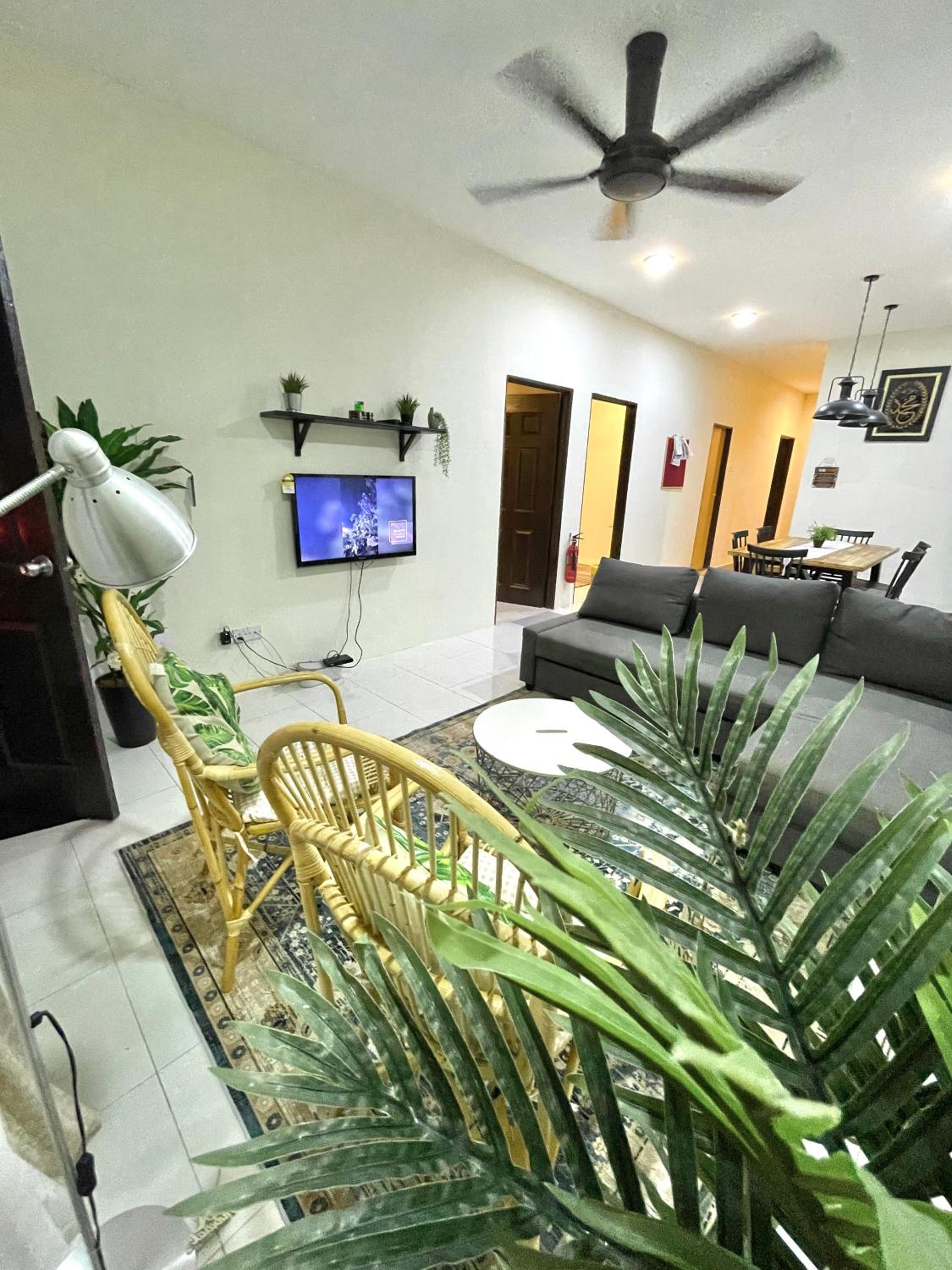 Inang Homestay