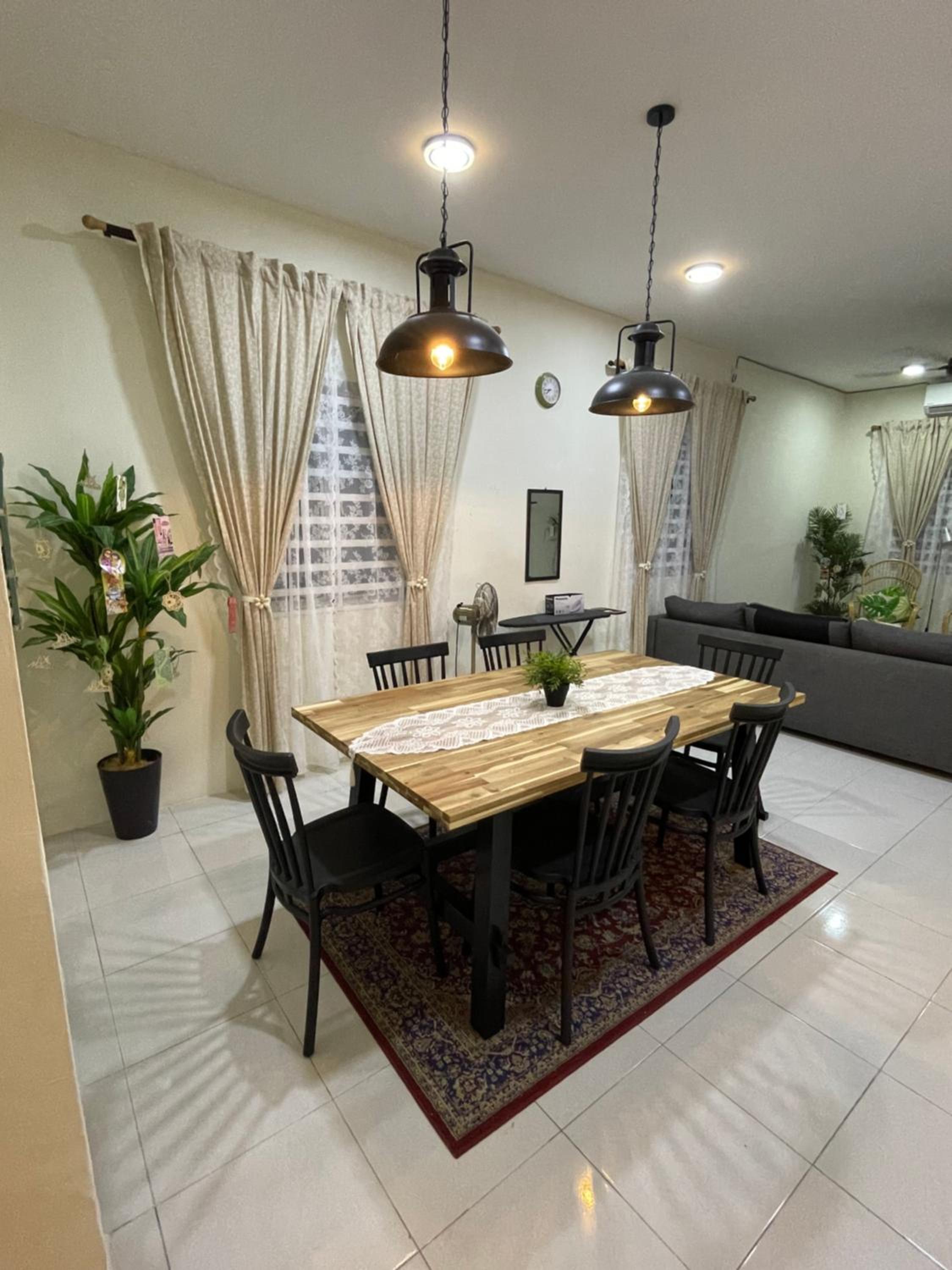 Inang Homestay