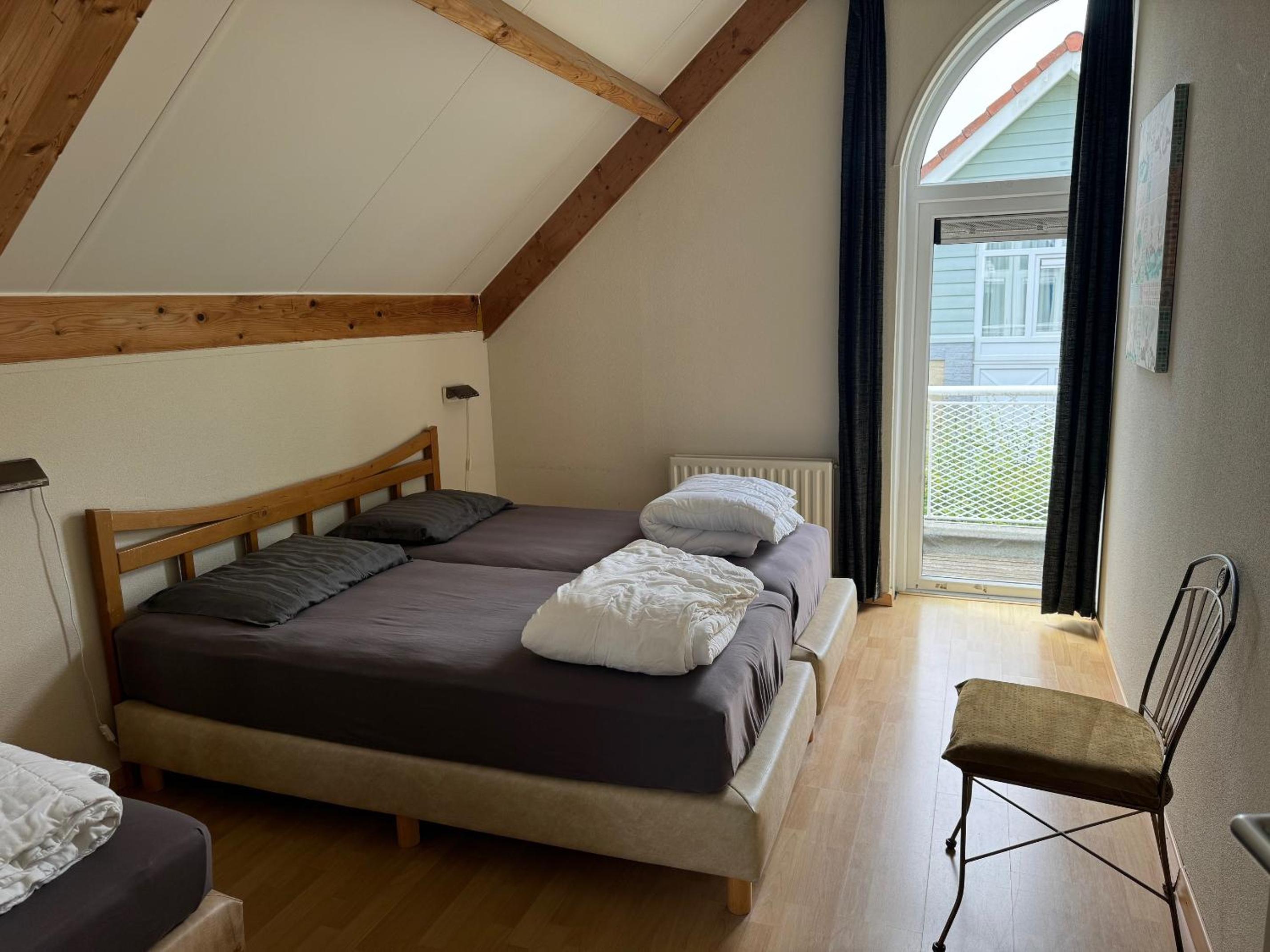 Leuke Vakantie Villa aan 't Strand voor max 9 pers en 1 baby view 3