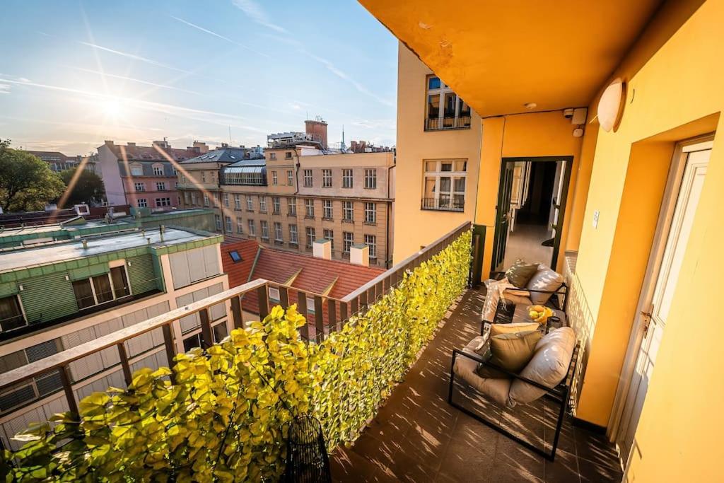 4BR & 2,5Bath Heritage Panorama Apt with Terrace