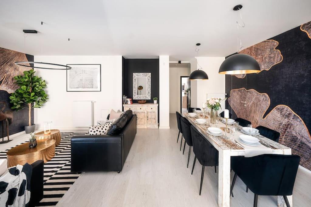 4BR & 2,5Bath Heritage Panorama Apt with Terrace
