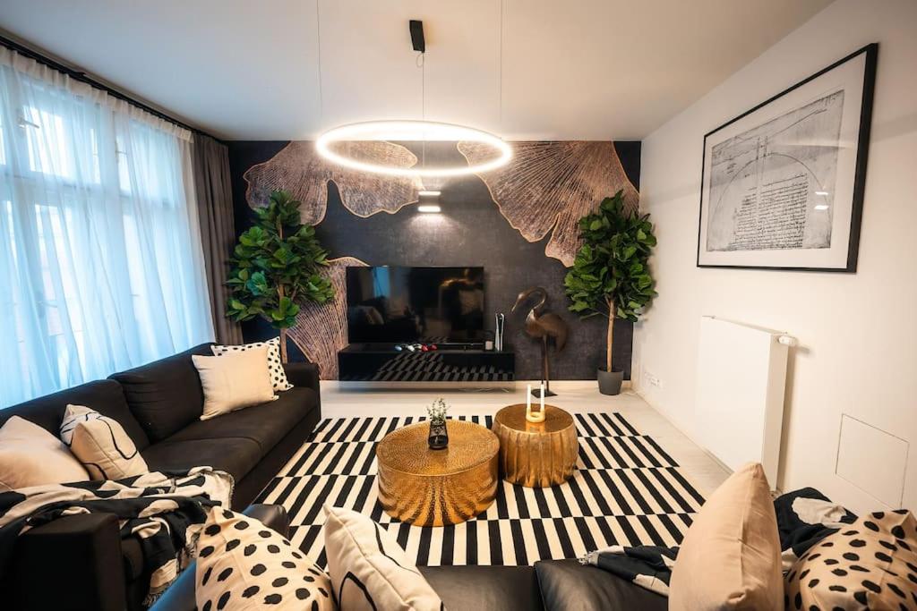 4BR & 2,5Bath Heritage Panorama Apt with Terrace