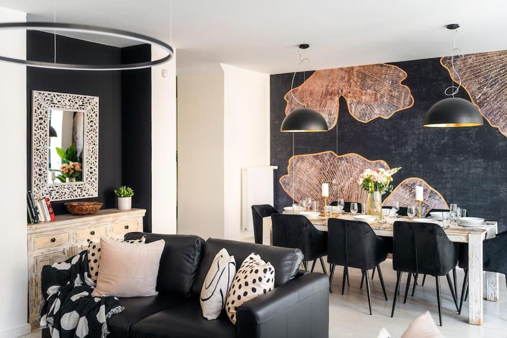 4BR & 2,5Bath Heritage Panorama Apt with Terrace