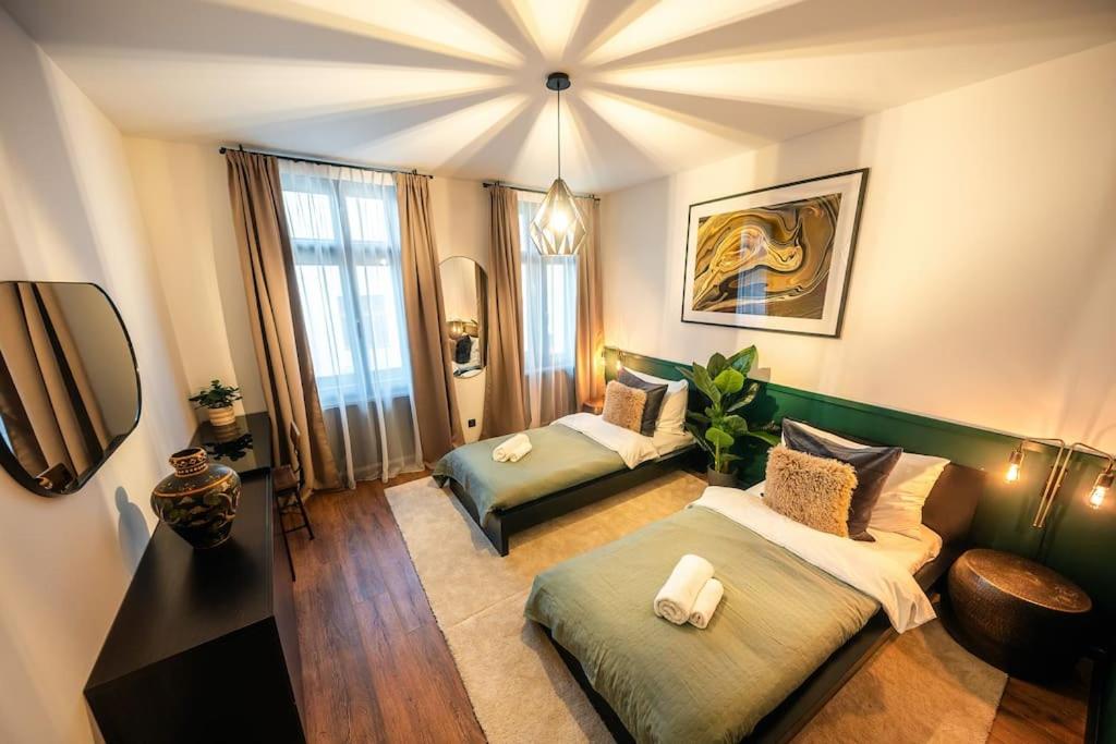Prague Tower Old Town LUX 4BR & 3Bath Terrace