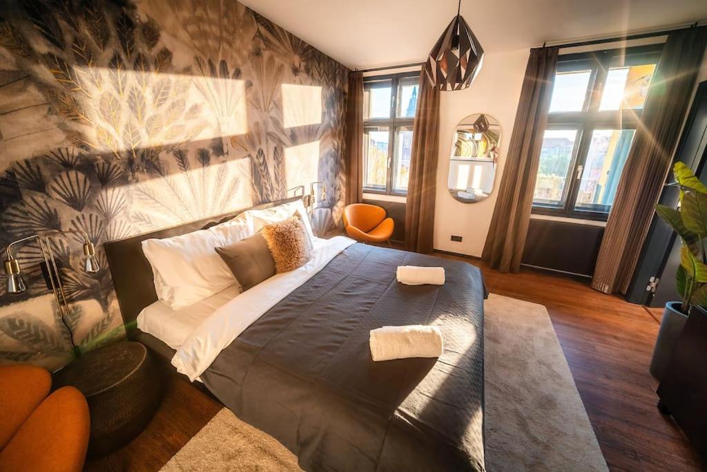 Prague Tower Old Town LUX 4BR & 3Bath Terrace