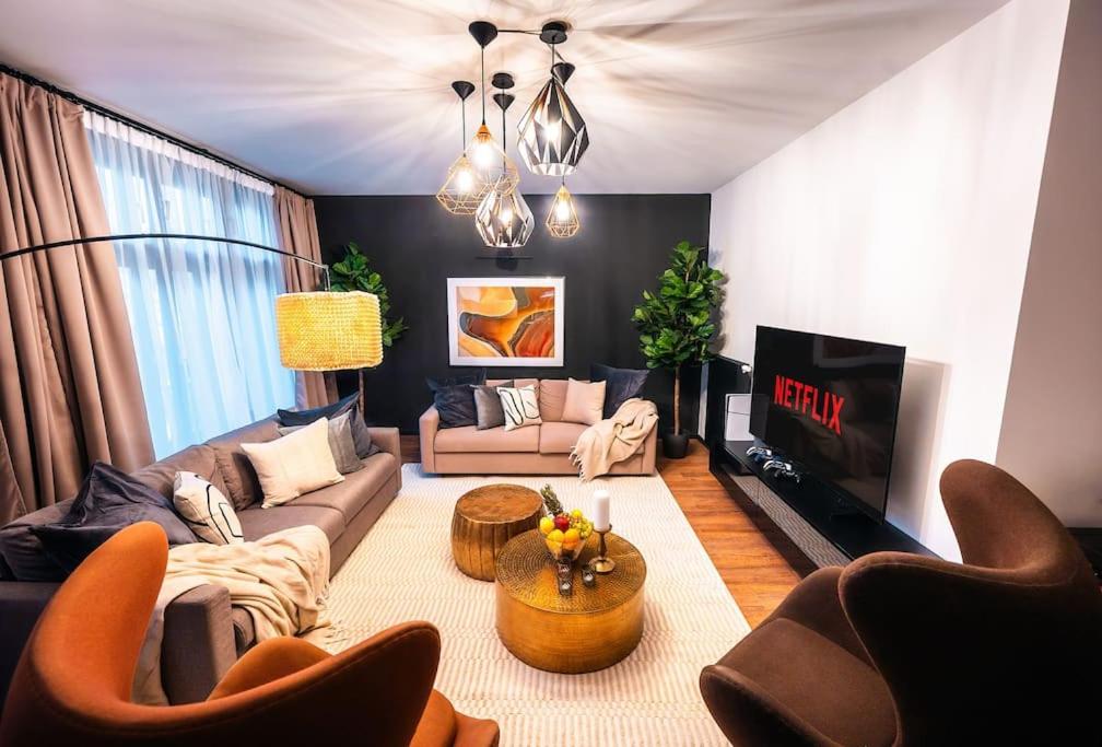 Prague Tower Old Town LUX 4BR & 3Bath Terrace