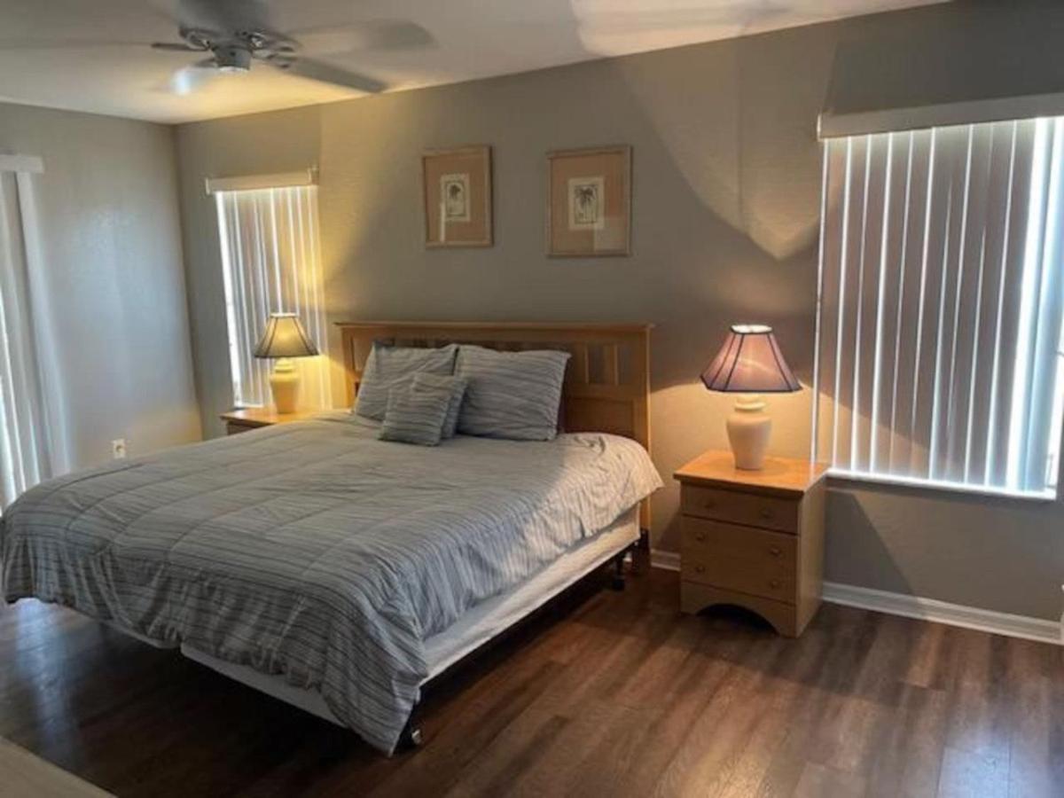 Charming 4 bed 3 bath Townhome view 4
