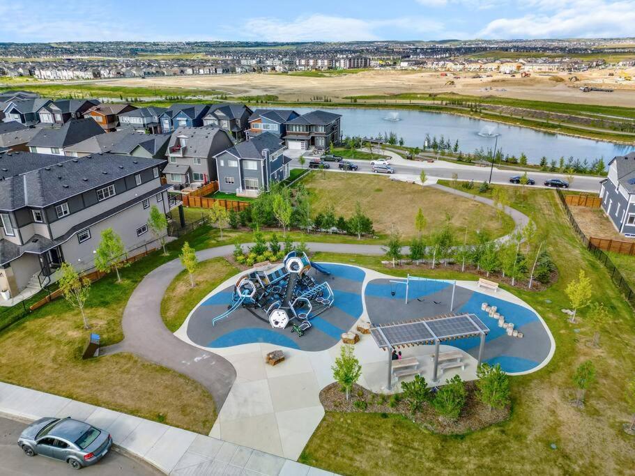 Brand New Luxury Walk-out Suite - Calgary