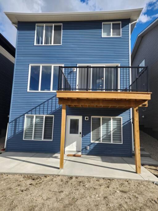 Brand New Luxury Walk-out Suite - Calgary