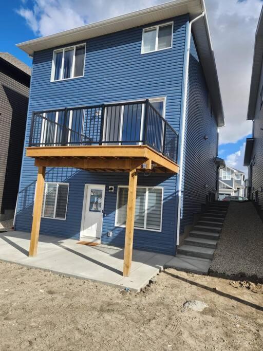 Brand New Luxury Walk-out Suite - Calgary