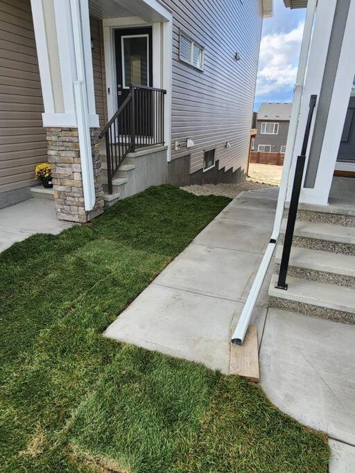 Brand New Luxury Walk-out Suite - Calgary