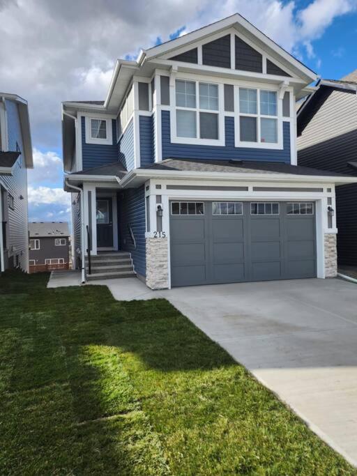 Brand New Luxury Walk-out Suite - Calgary