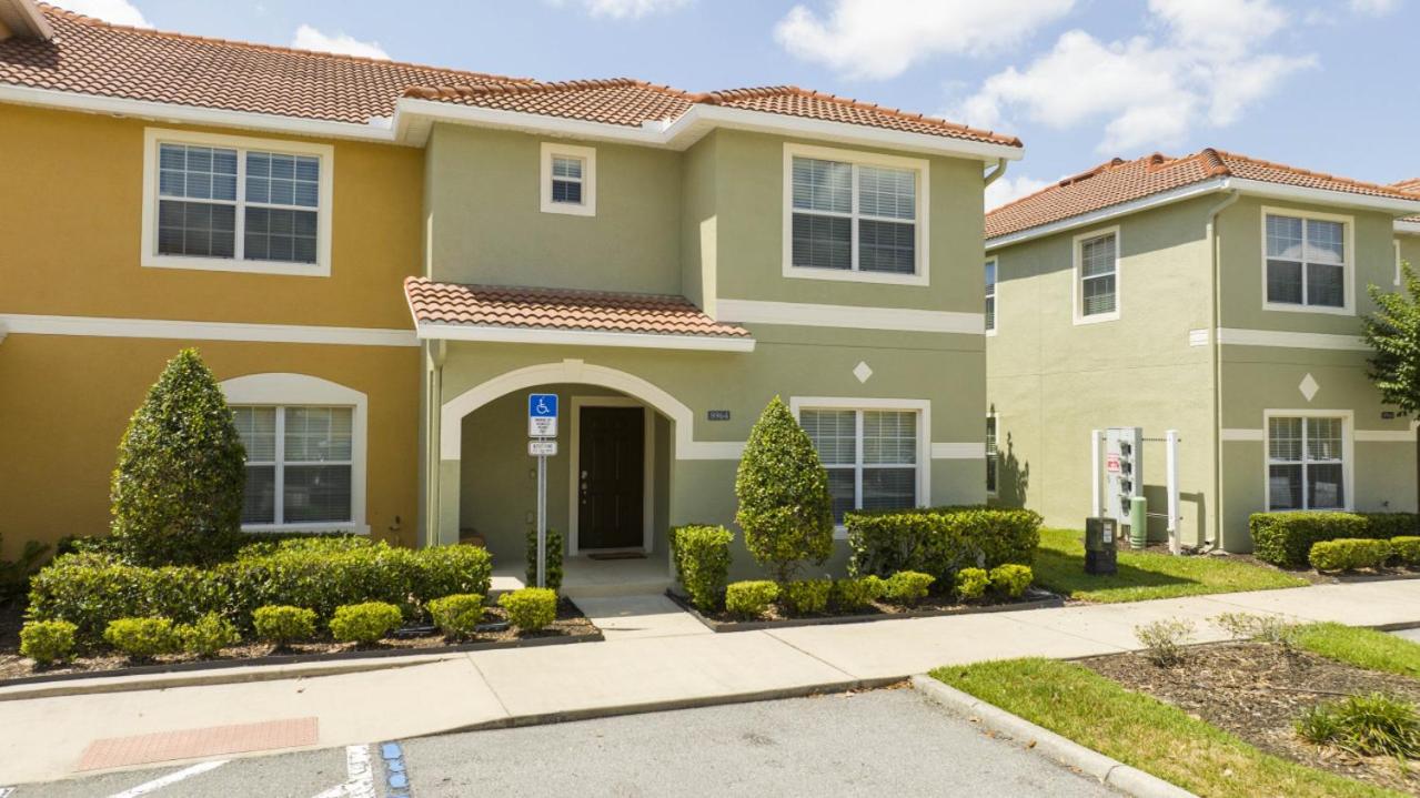 5BR Near Disney Private Pool BBQ Netflix view 4