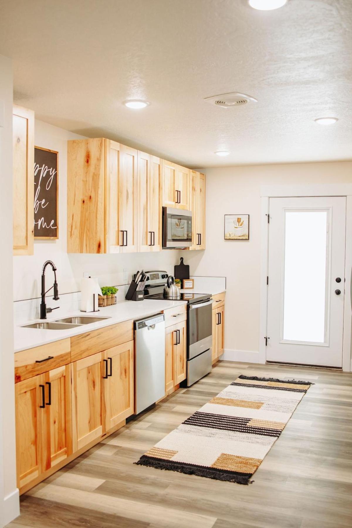 Creekside Cabin Ponderosa-stay with views near Lava view 2