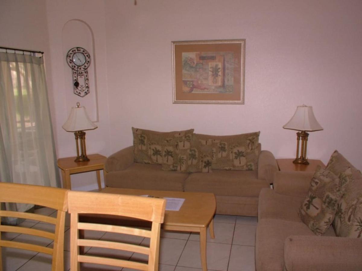 Traditional 3 Bed 3 Bath Townhome view 4