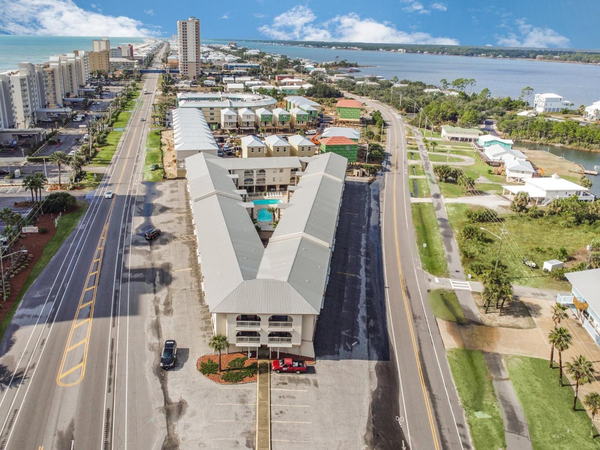 Las Palmas -225 by Vacation Homes Collection