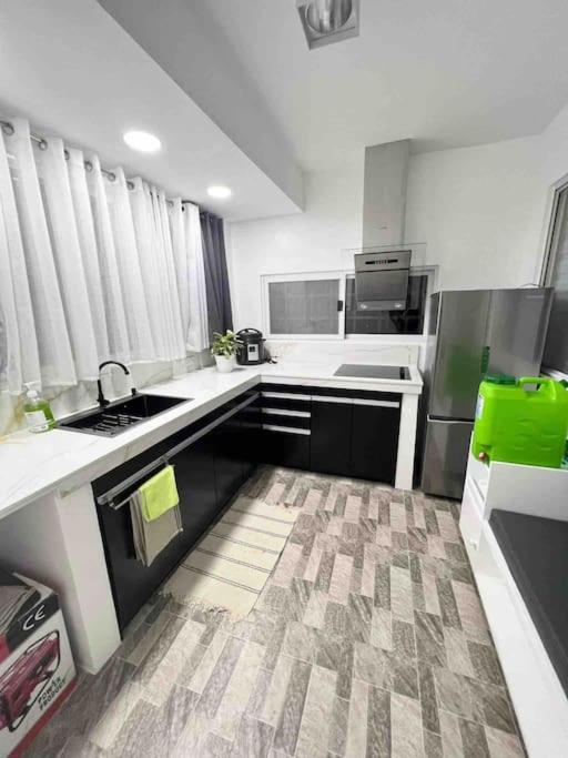Nion's The Cozy Corner 1 view 4