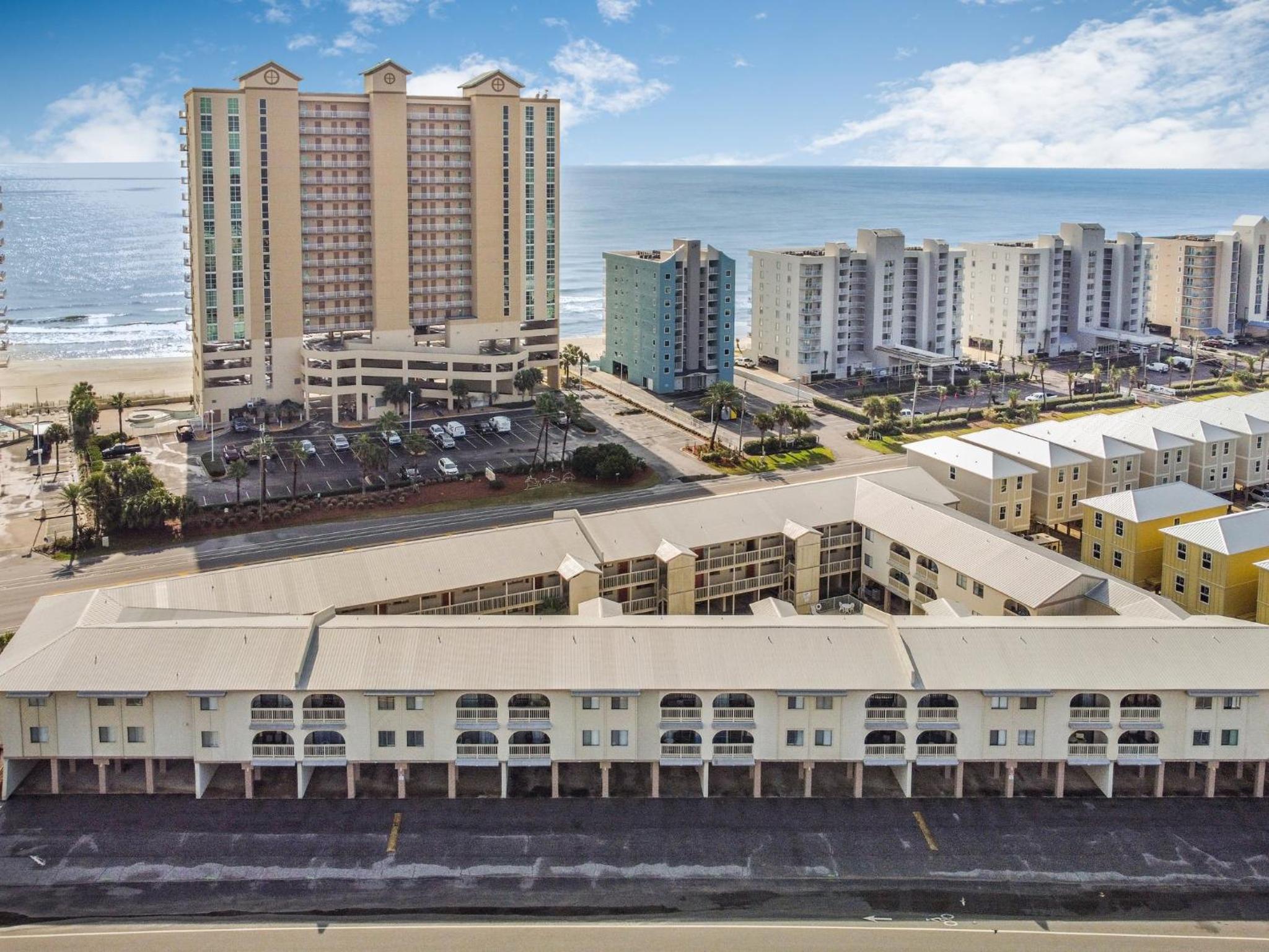 Las Palmas -225 by Vacation Homes Collection