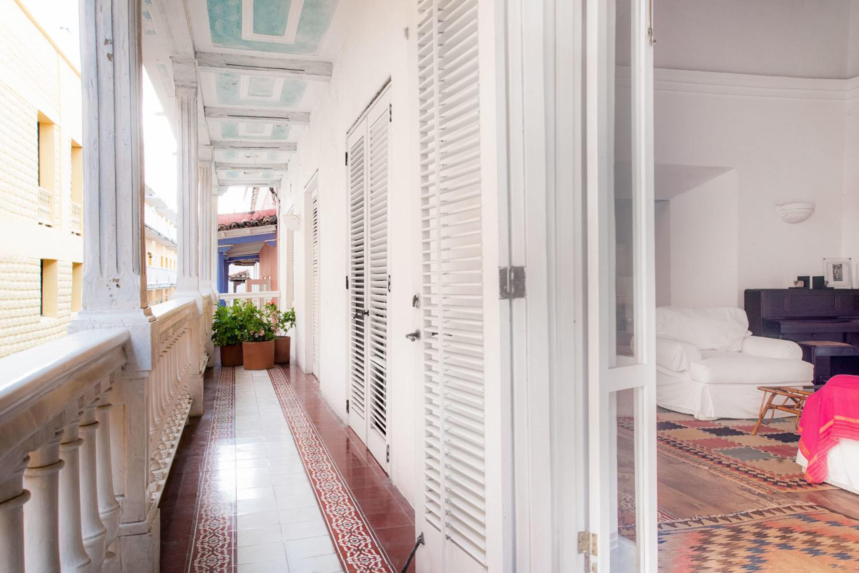 Fantastic 5BR House with Amazing Pool in Cartagena
