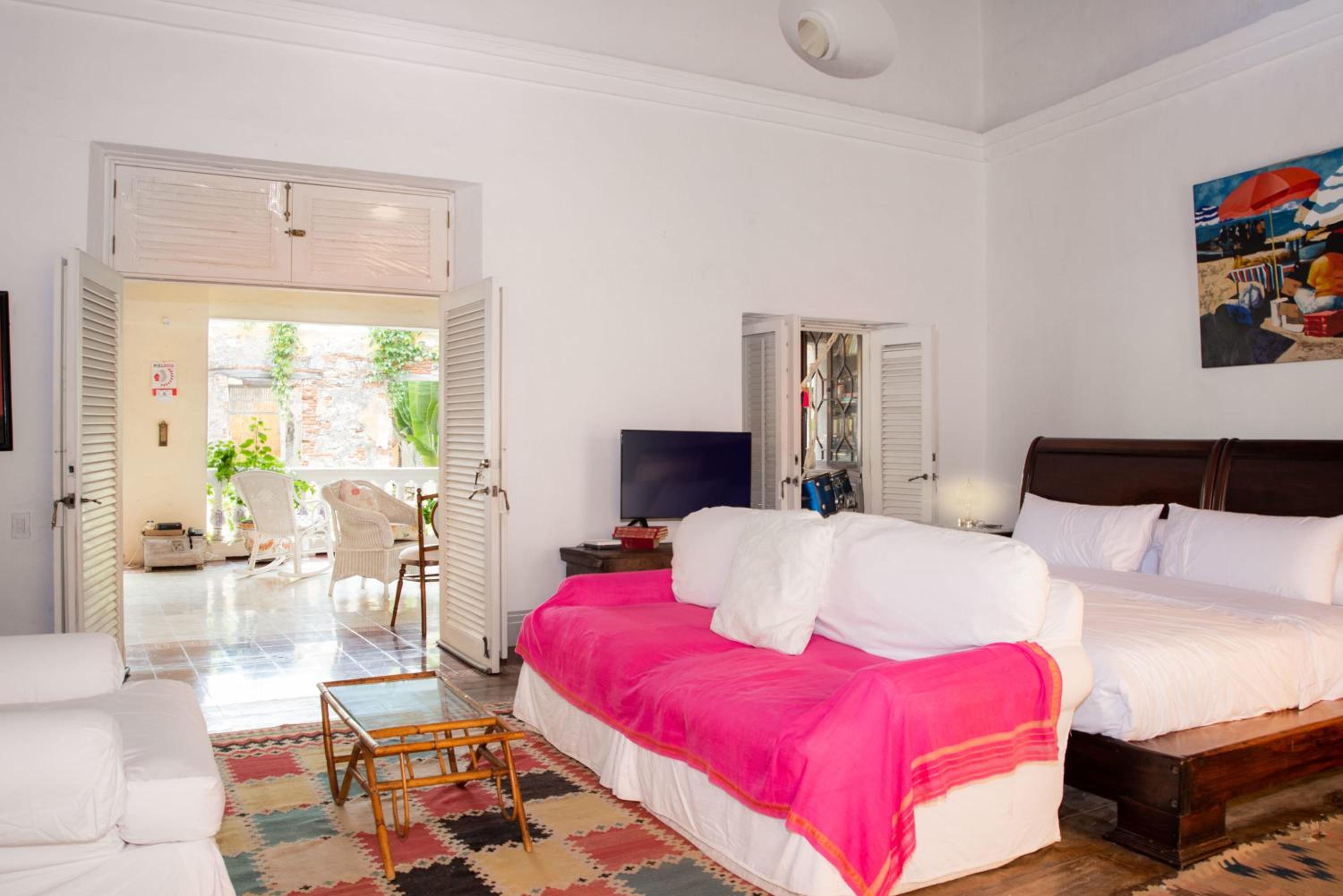 Fantastic 5BR House with Amazing Pool in Cartagena