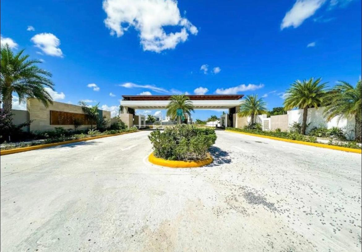 Villa adon