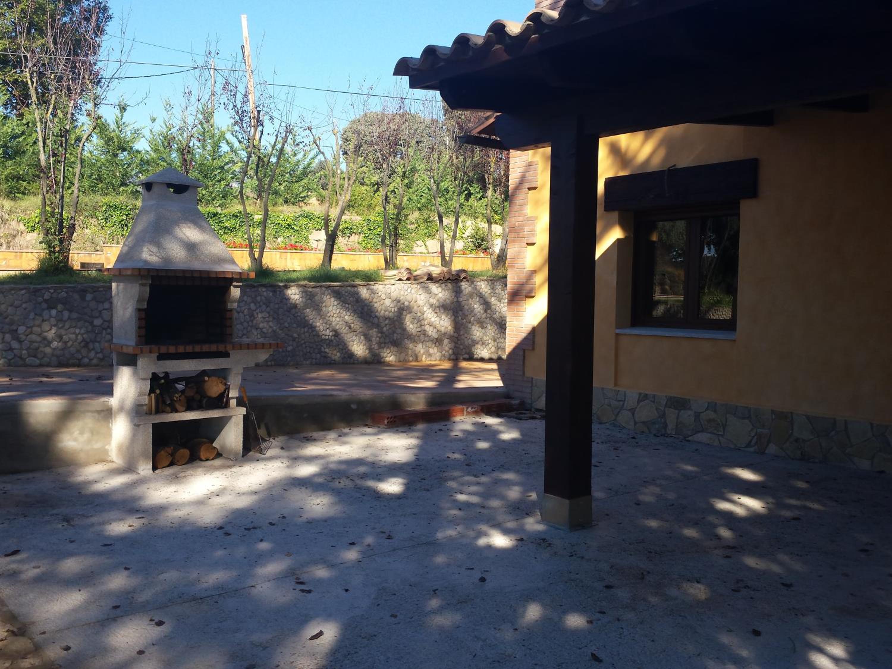 Photo 8