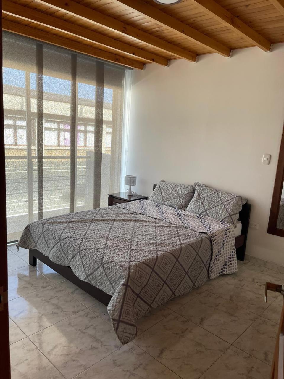 aparta estudio athos